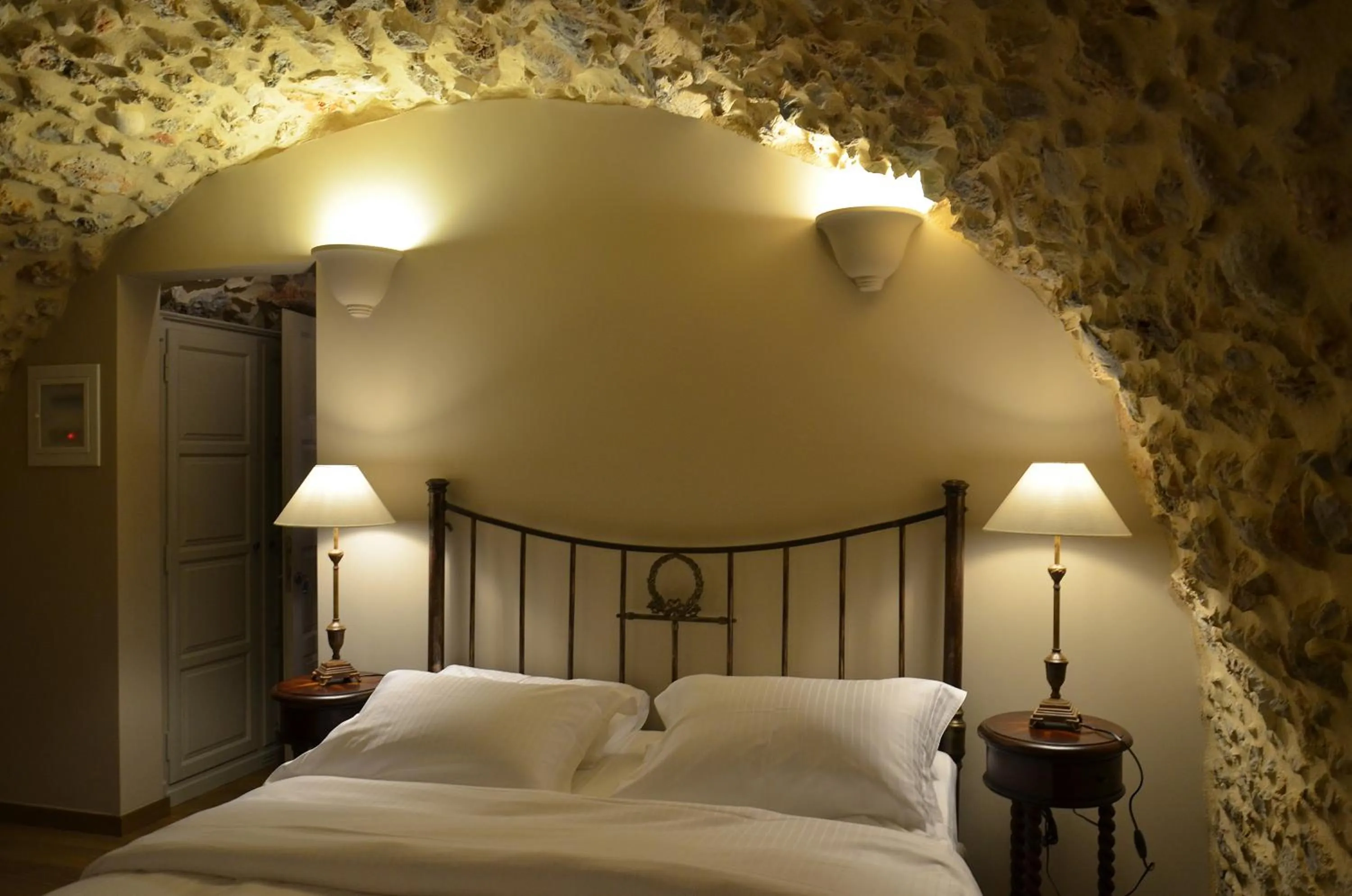 Bed in Archontiko Chioti