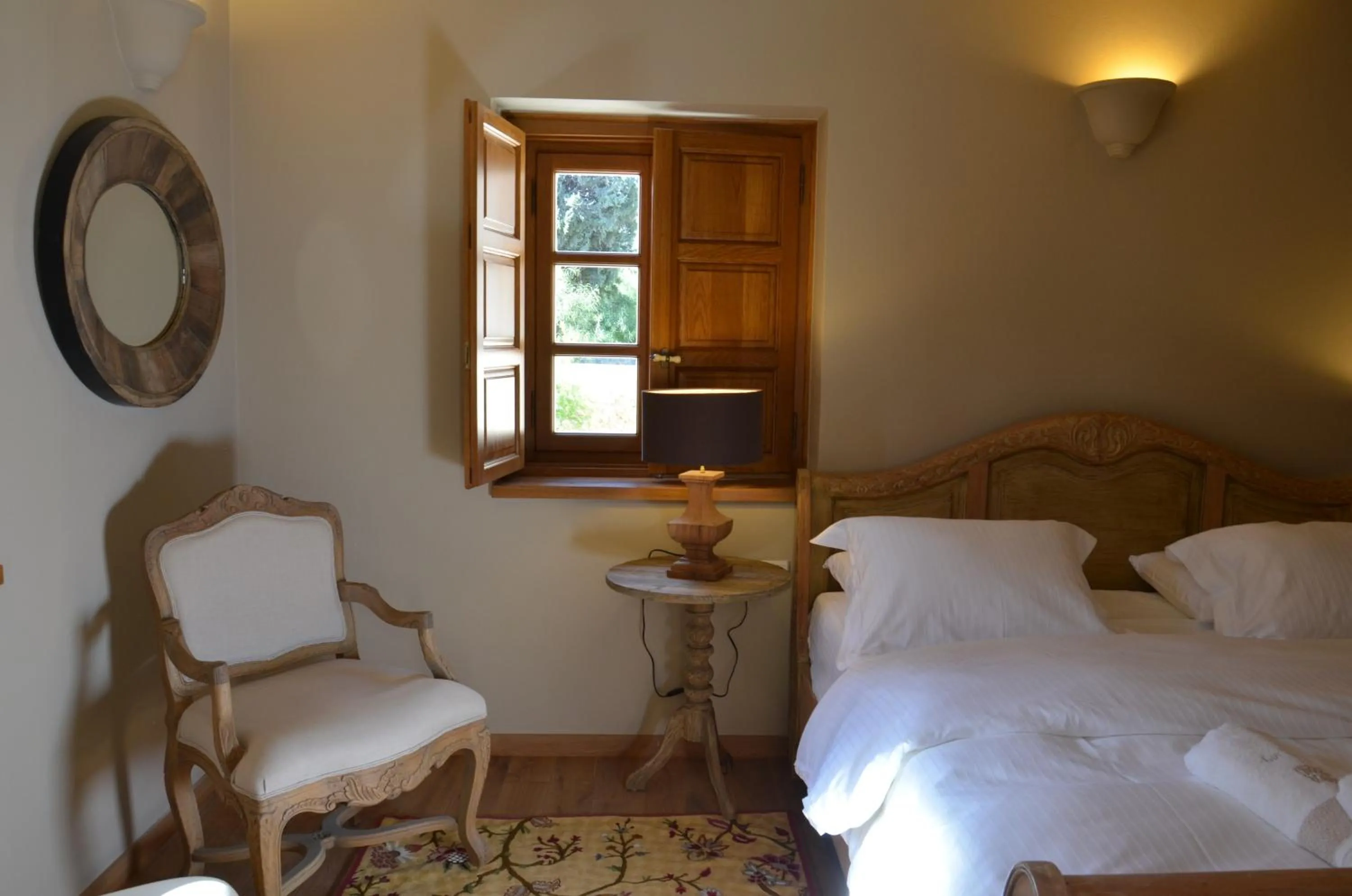 Bed in Archontiko Chioti