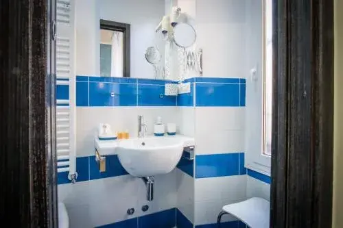 Double Room with Private Bathroom - single occupancy in Mocenigo Vatican Suites Double Room with Private Bathroom - single occupancy in Mocenigo Vatican Suites