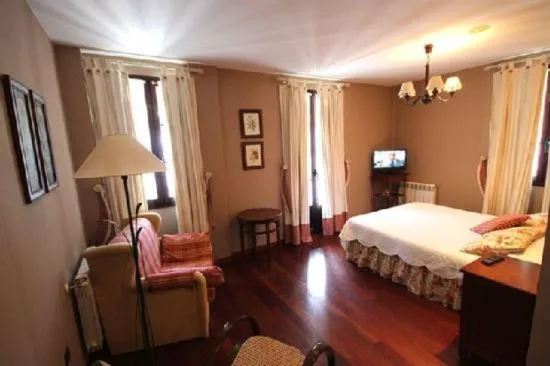 Bedroom, Bed in Casa Suarna