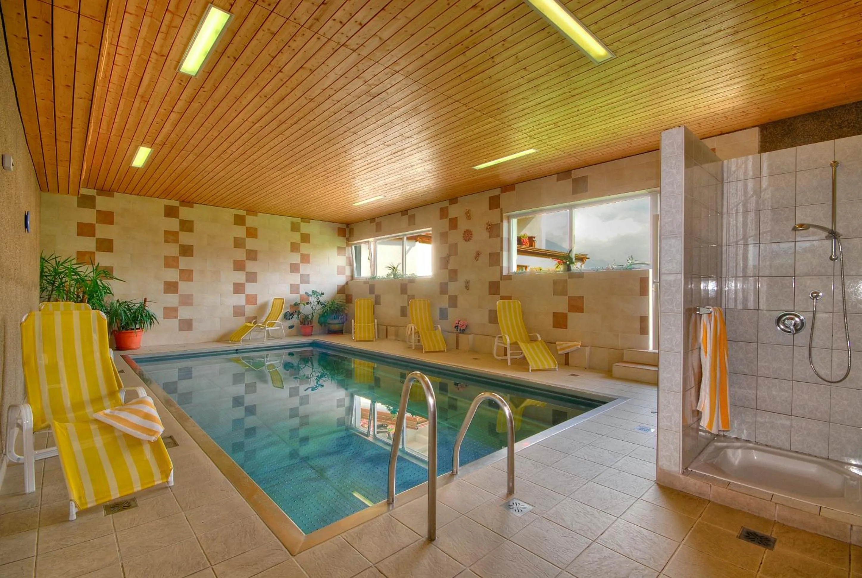 Swimming pool in Hotel-Restaurant Sonnhof