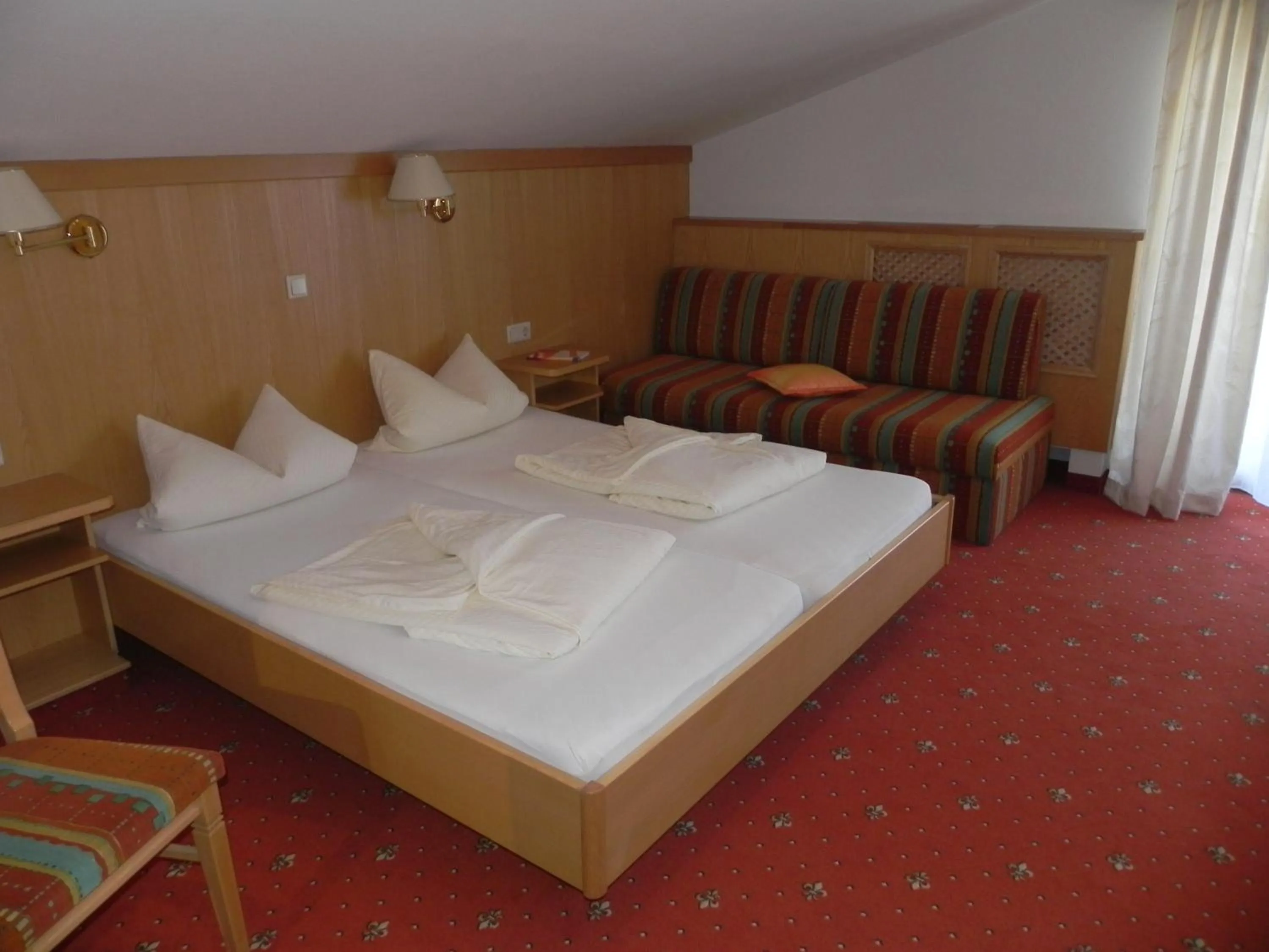 Bed in Hotel-Restaurant Sonnhof