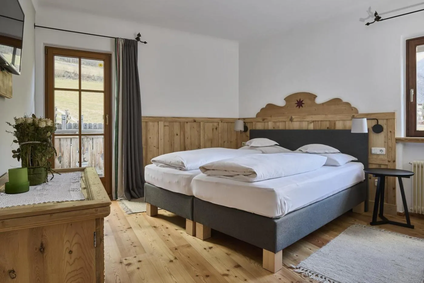 Bed in Haus Tirol
