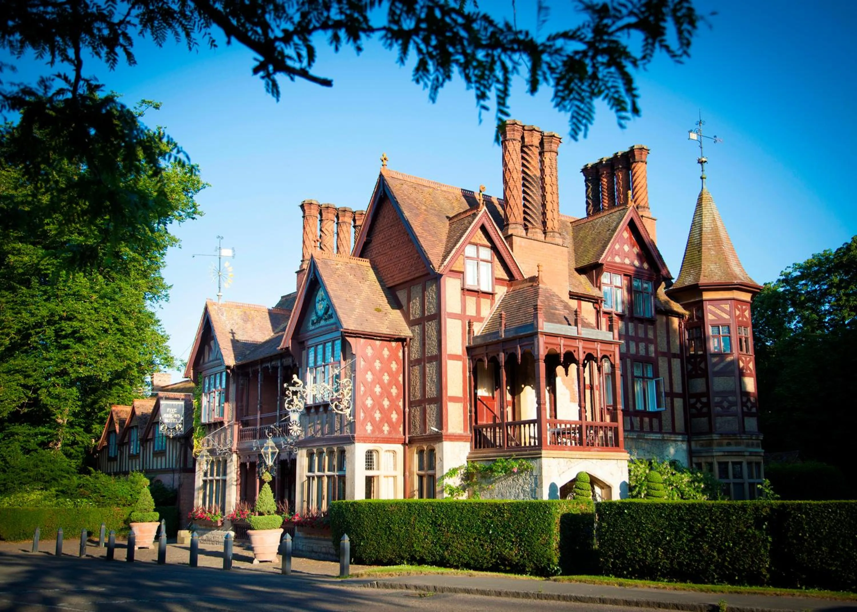 Facade/entrance in The Five Arrows Hotel