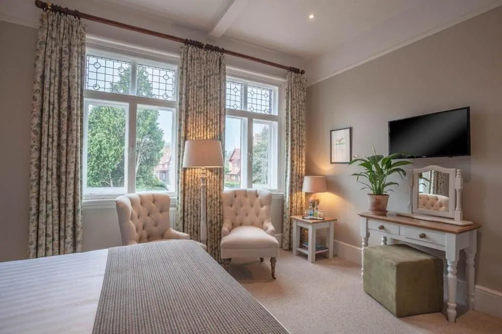 The Five Arrows Hotel