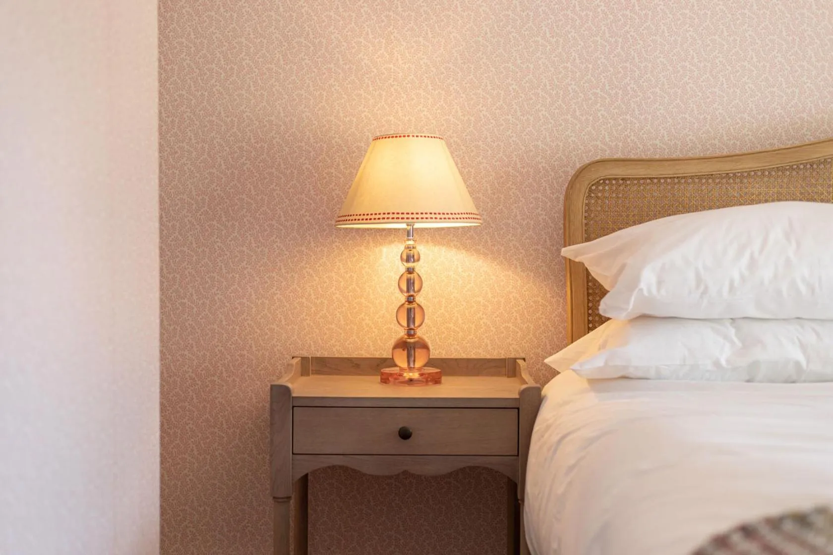 Bed in The Five Arrows Hotel