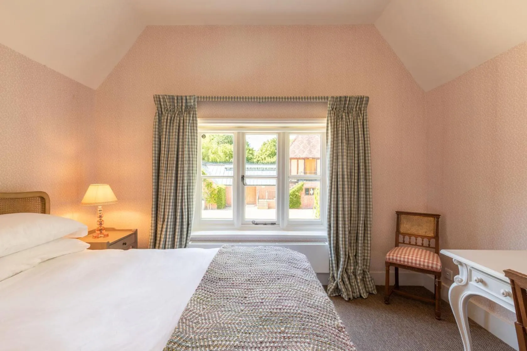 Bed in The Five Arrows Hotel