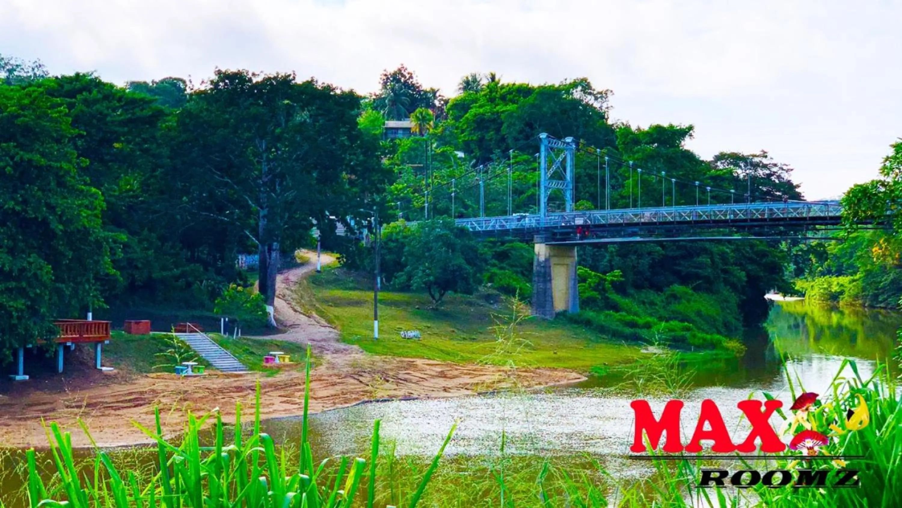 Nearby landmark in Maxroomz