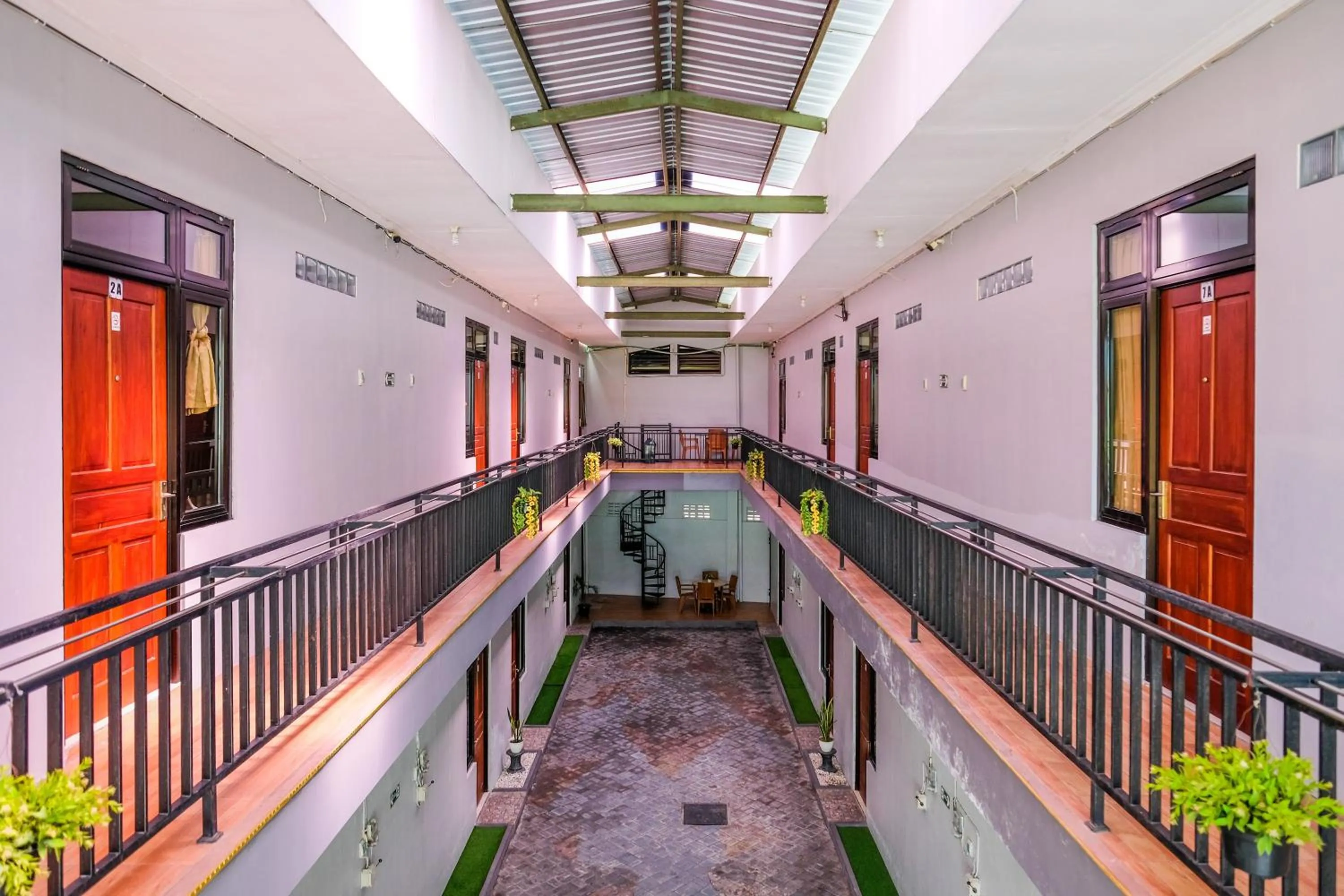 Property building in RedDoorz at MM Guesthouse Yogyakarta