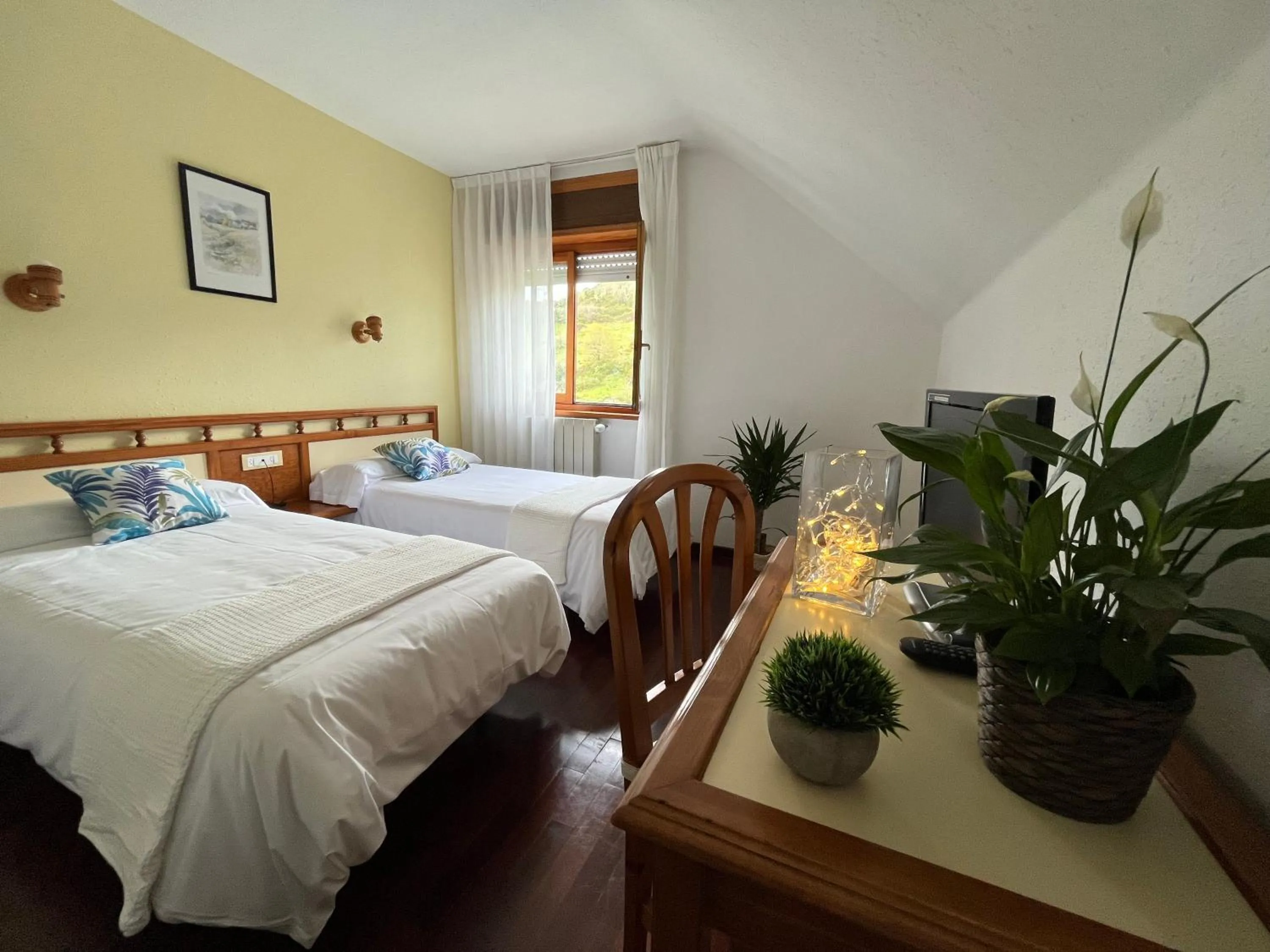 Photo of the whole room in Hotel Capitán