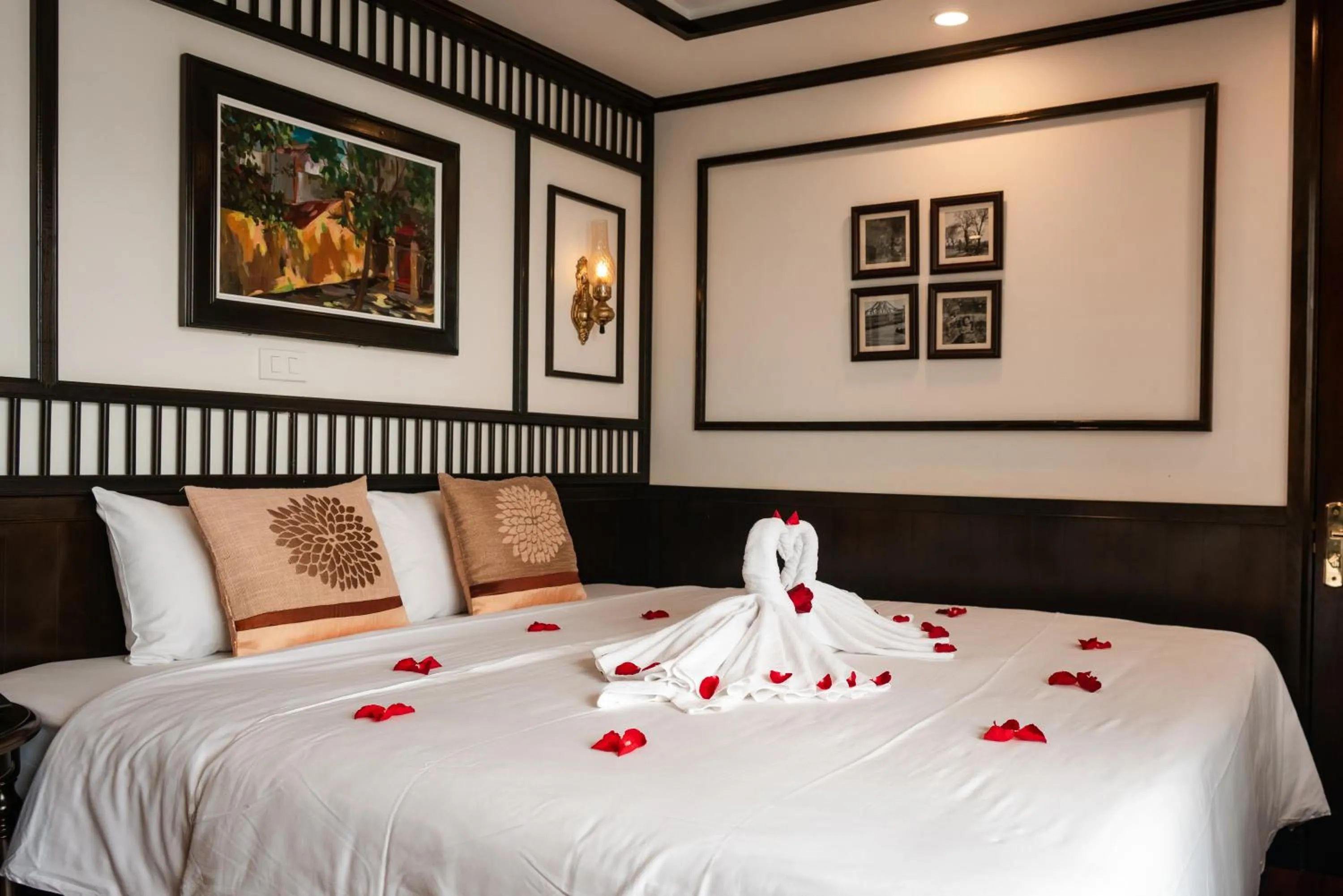 Bedroom, Bed in Sena Cruises - Wonder On Lan Ha Bay