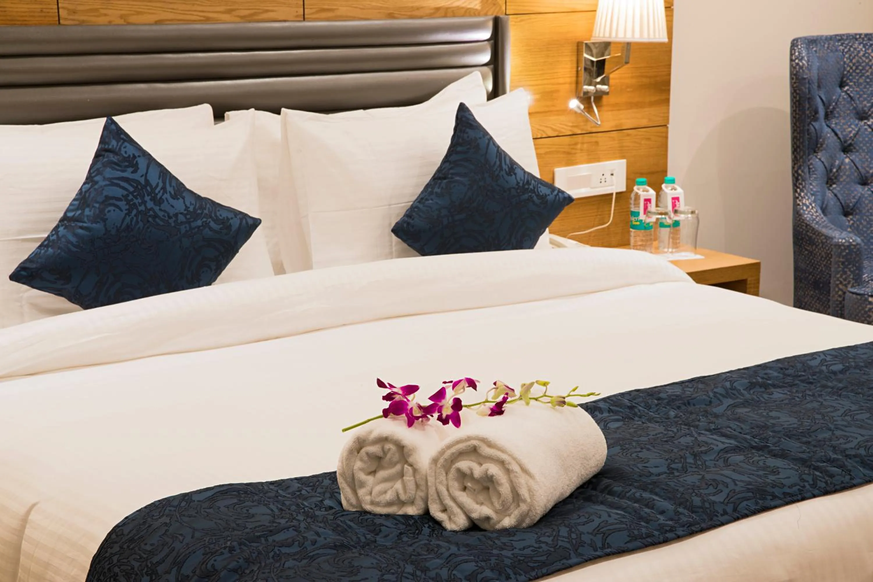 City view, Bed in Regenta Central Cassia Zirakpur Chandigarh