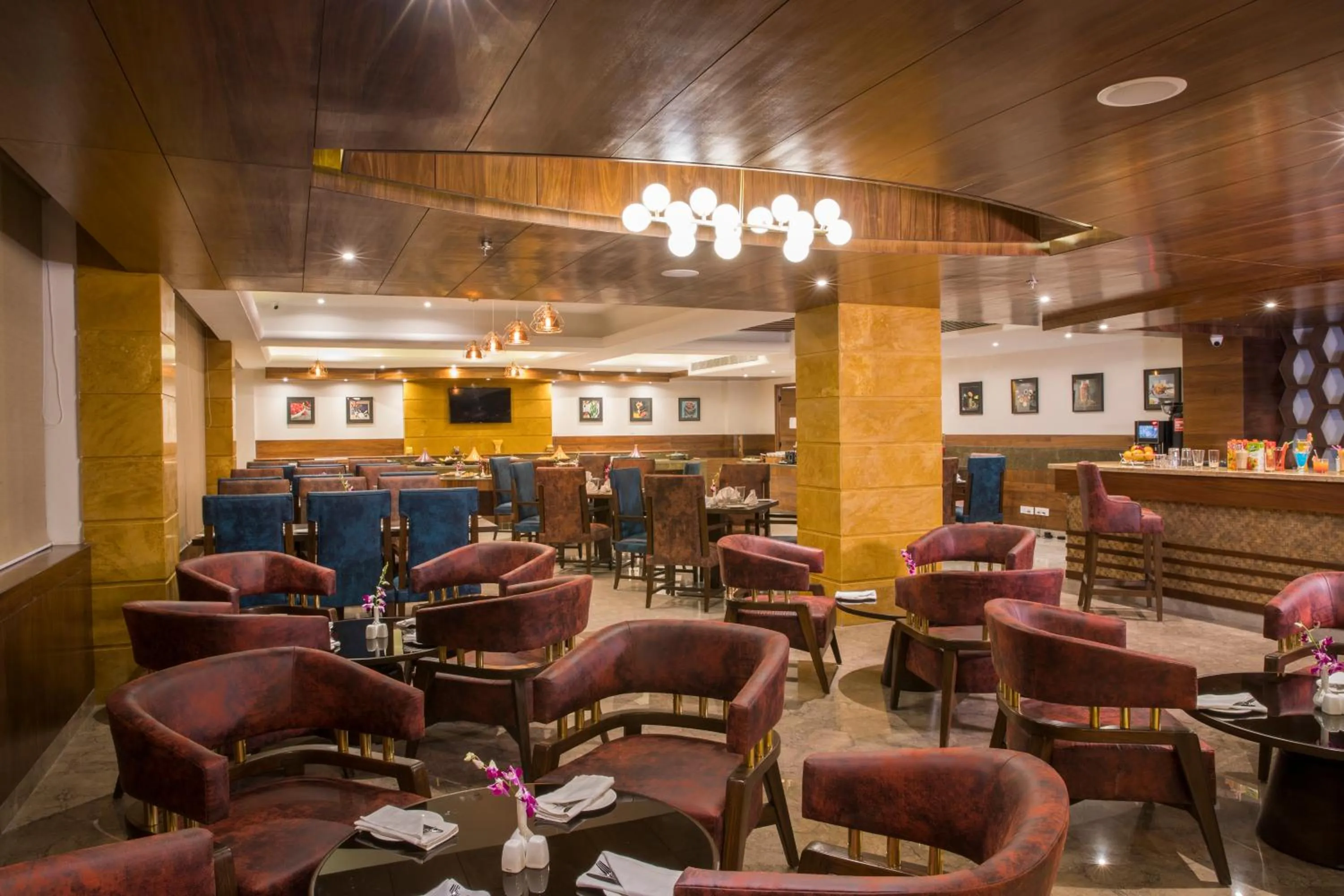 Restaurant/places to eat in Regenta Central Cassia Zirakpur Chandigarh