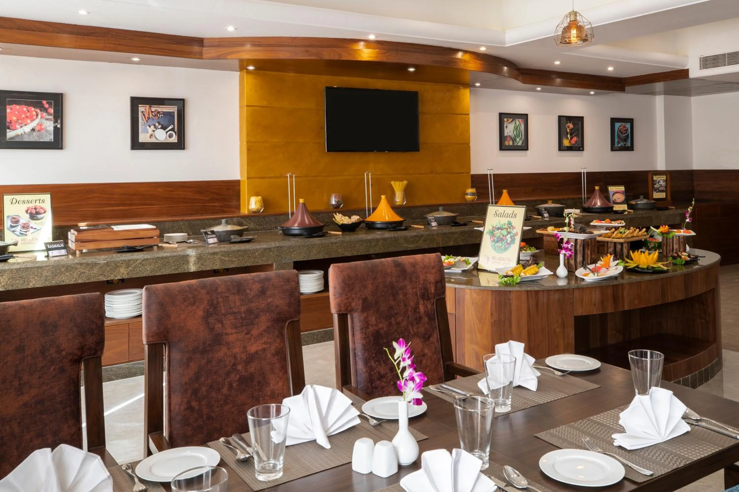 Restaurant/places to eat in Regenta Central Cassia Zirakpur Chandigarh