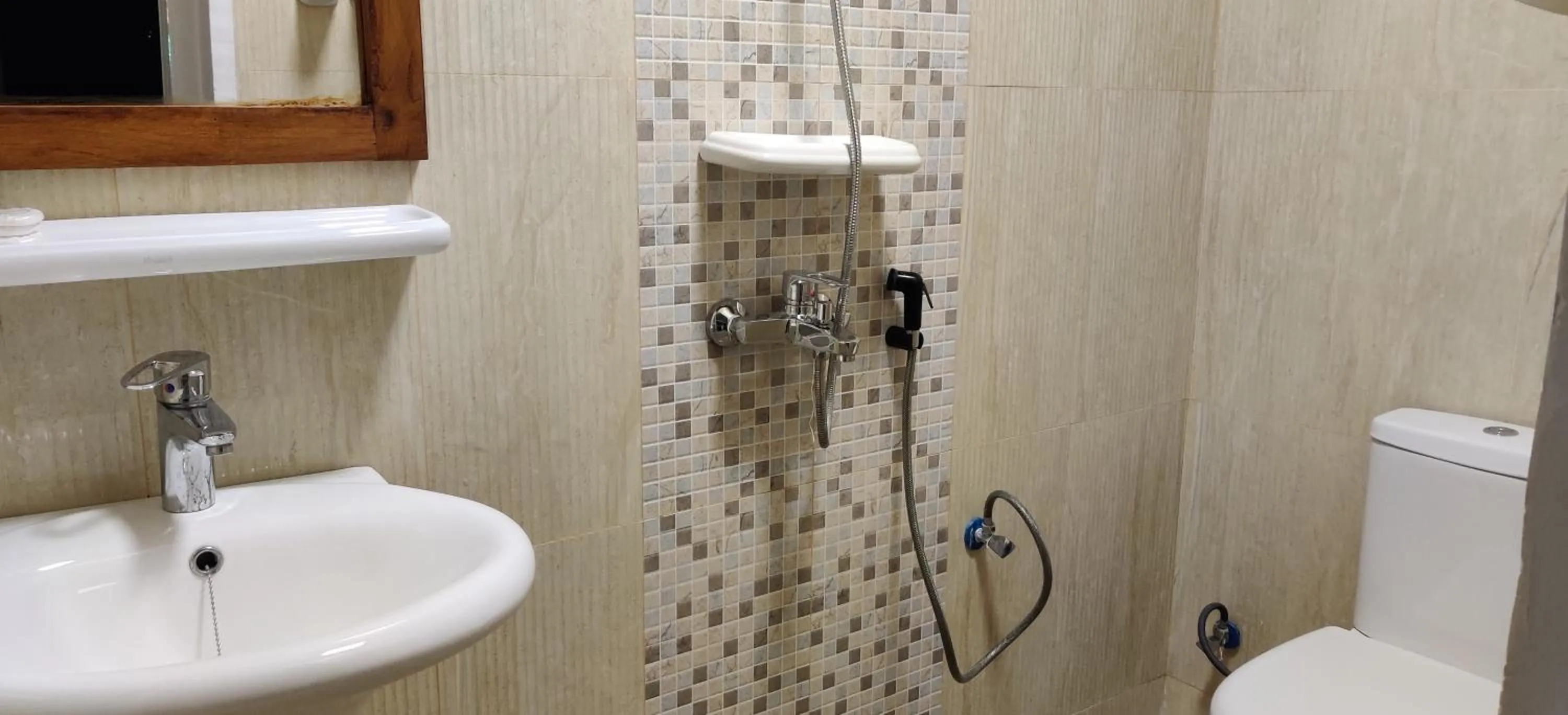 Bathroom in Smiles Stone Town Hotel