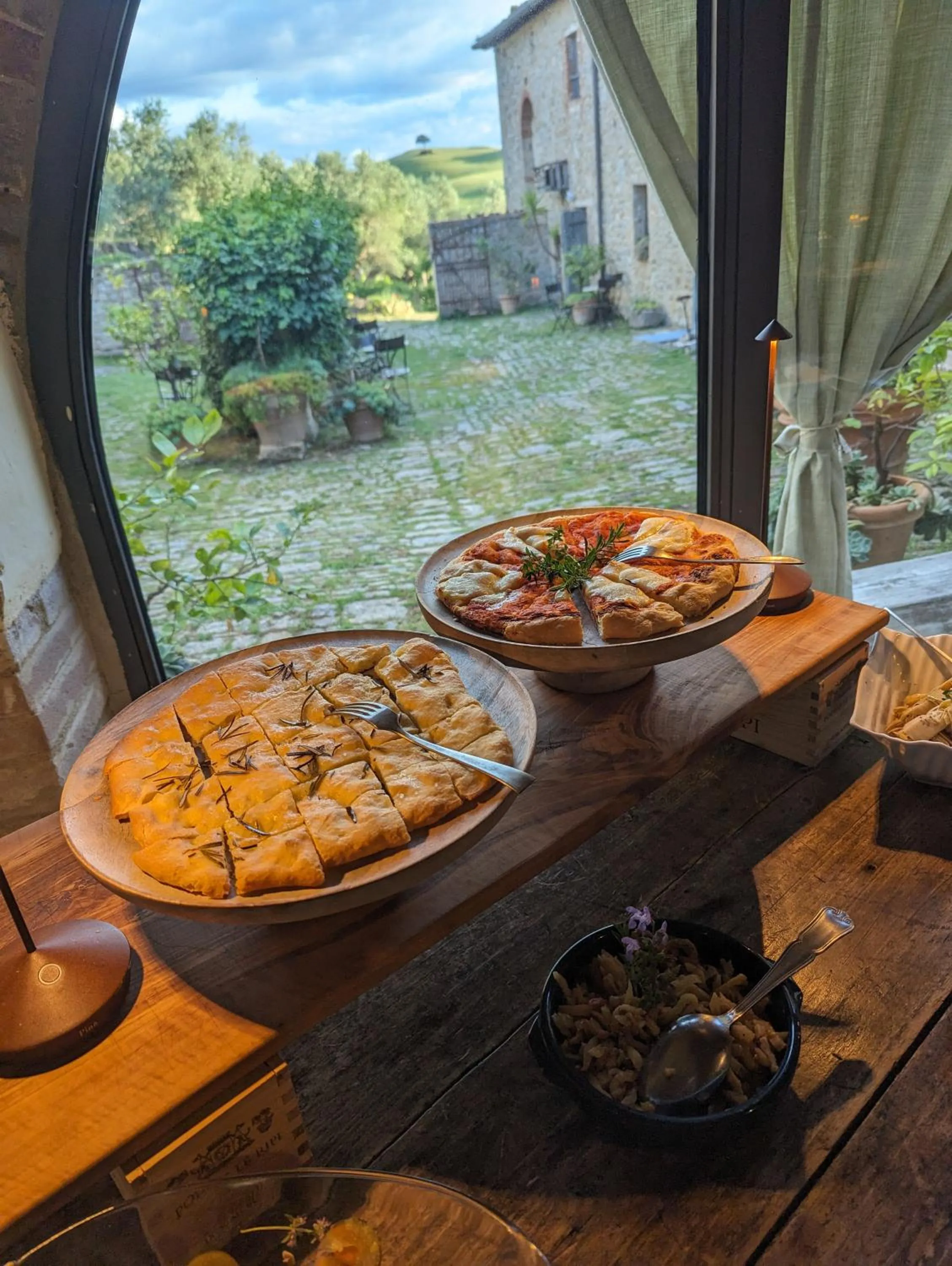 Restaurant/places to eat in Podere Spedalone