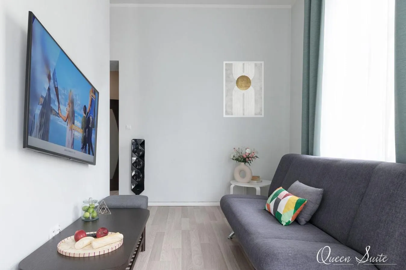 Communal lounge/ TV room in Platinum Suites