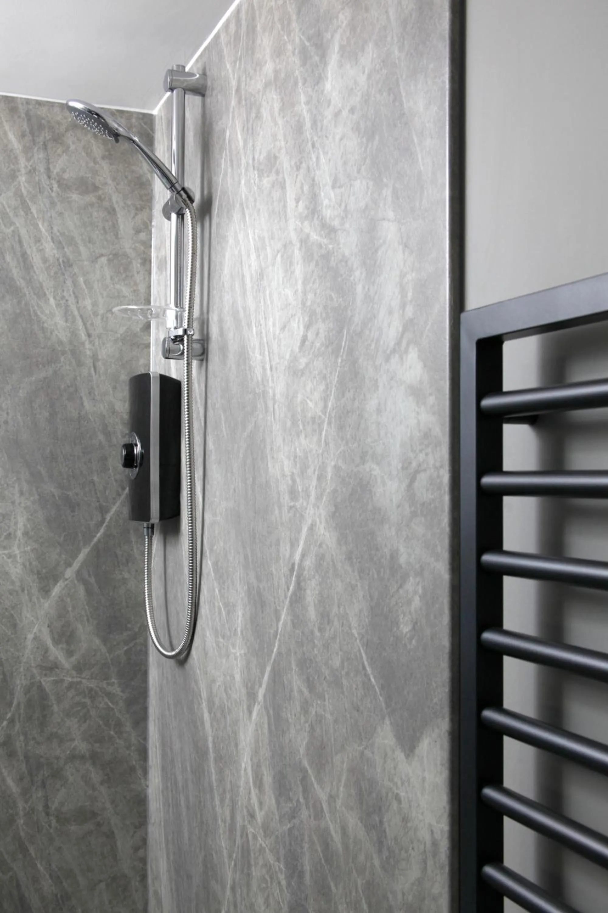 Shower in The Peacock