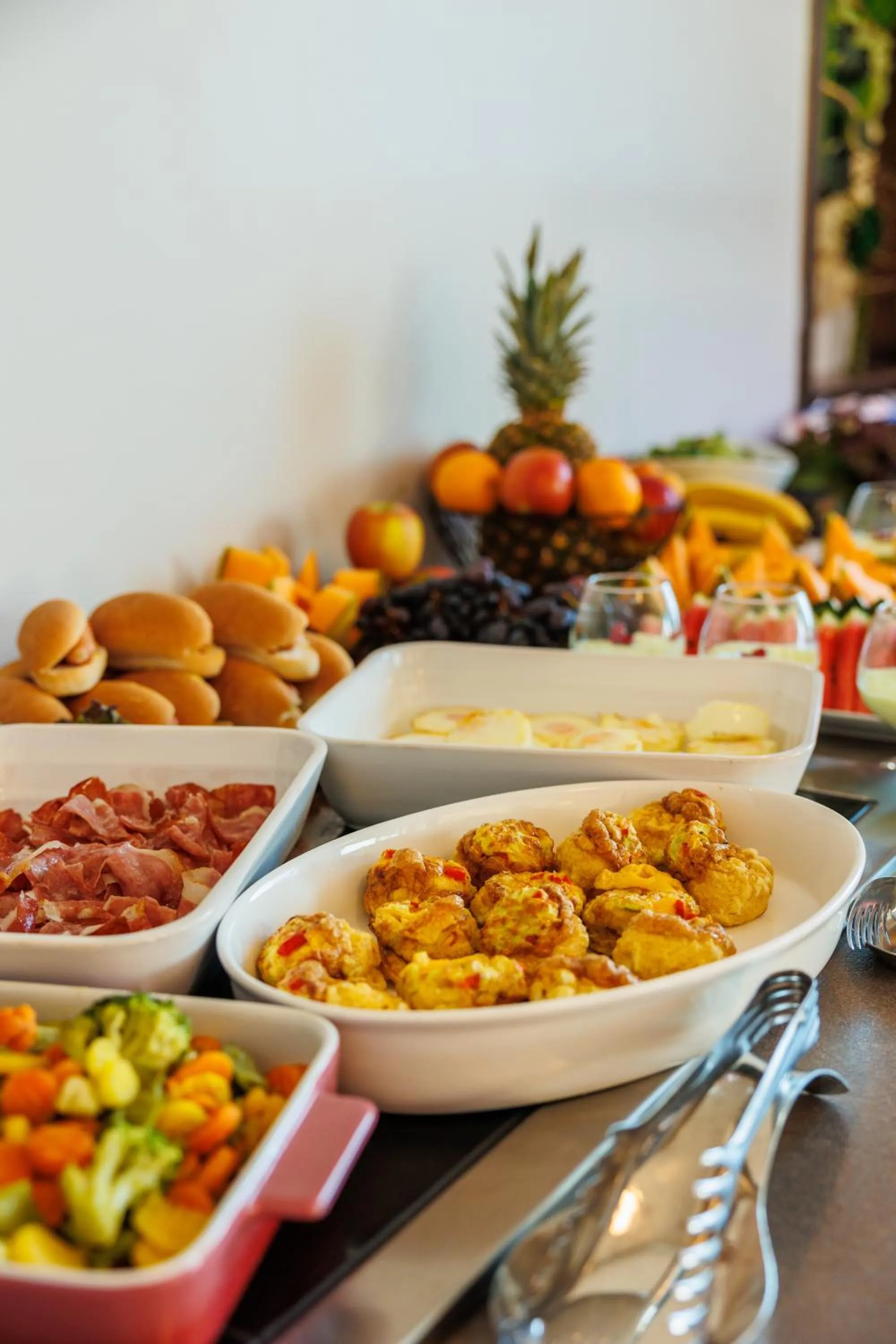 Food in Hotel Hawaii