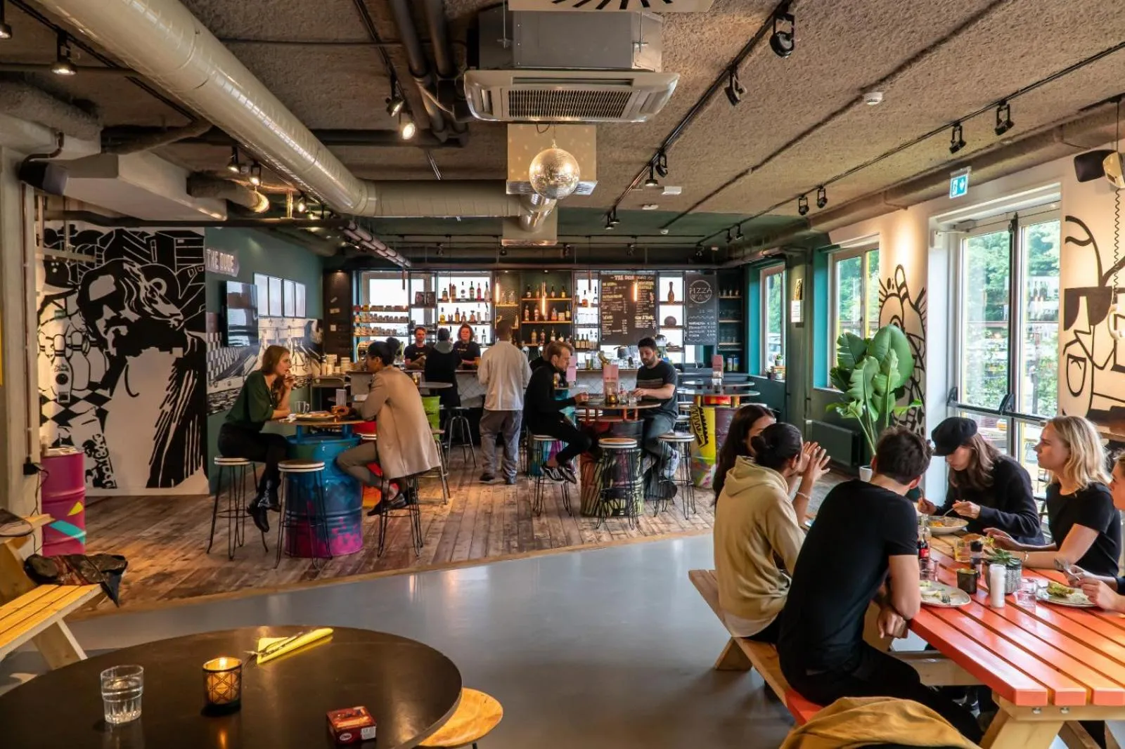 Lounge or bar in Via Suites