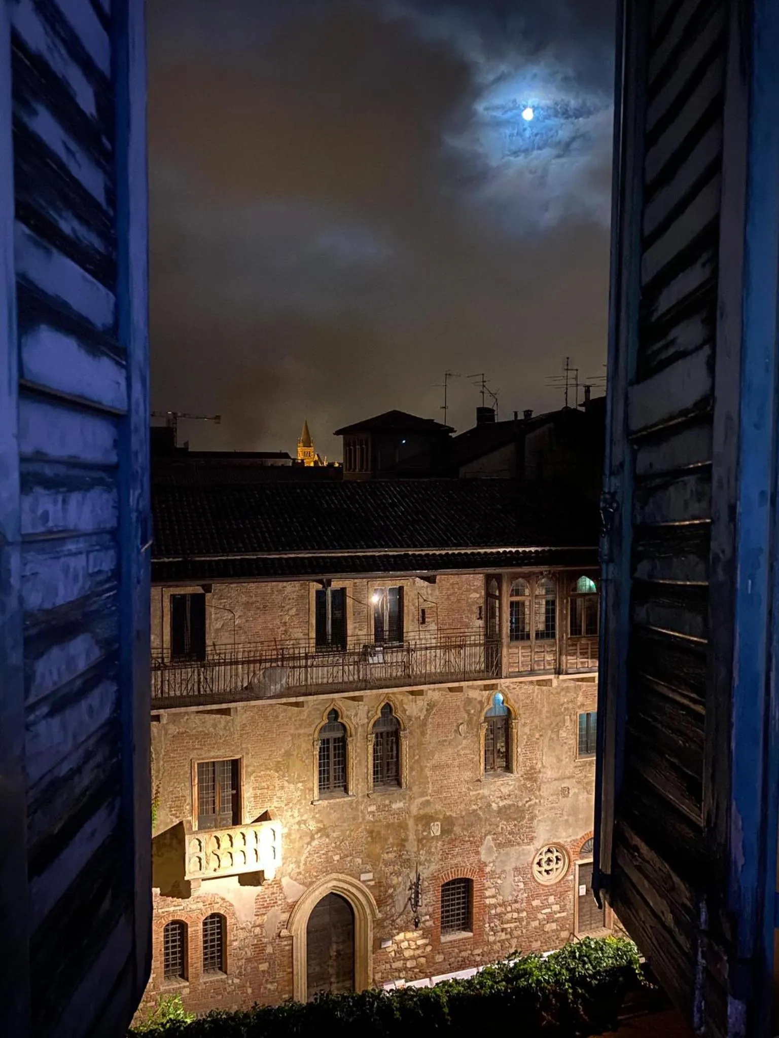 Landmark view in Le Suite Di Giulietta