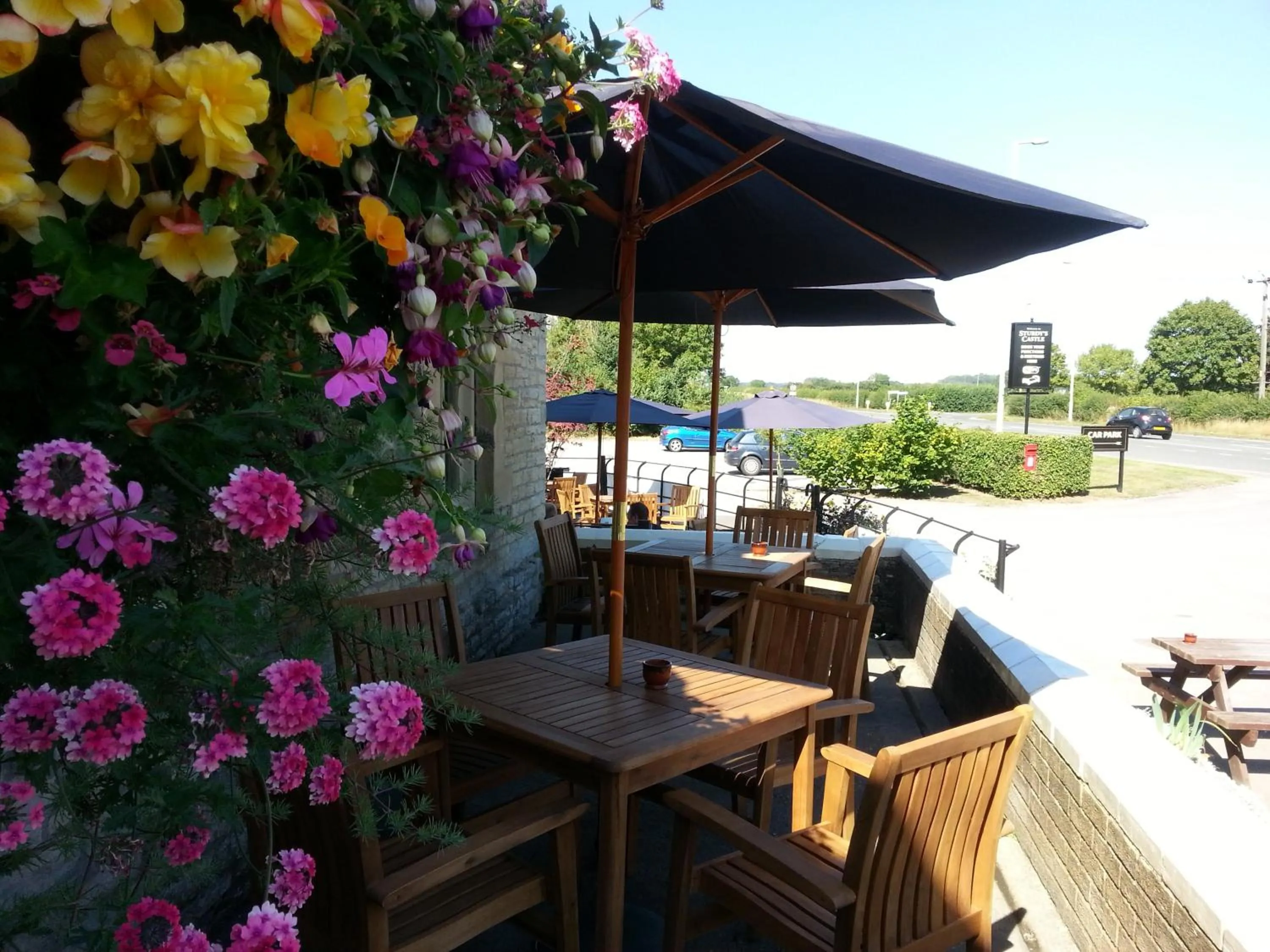 Balcony/Terrace in Sturdy`s Castle - Historic Coaching Inn near Blenheim Palace, Oxfordshire