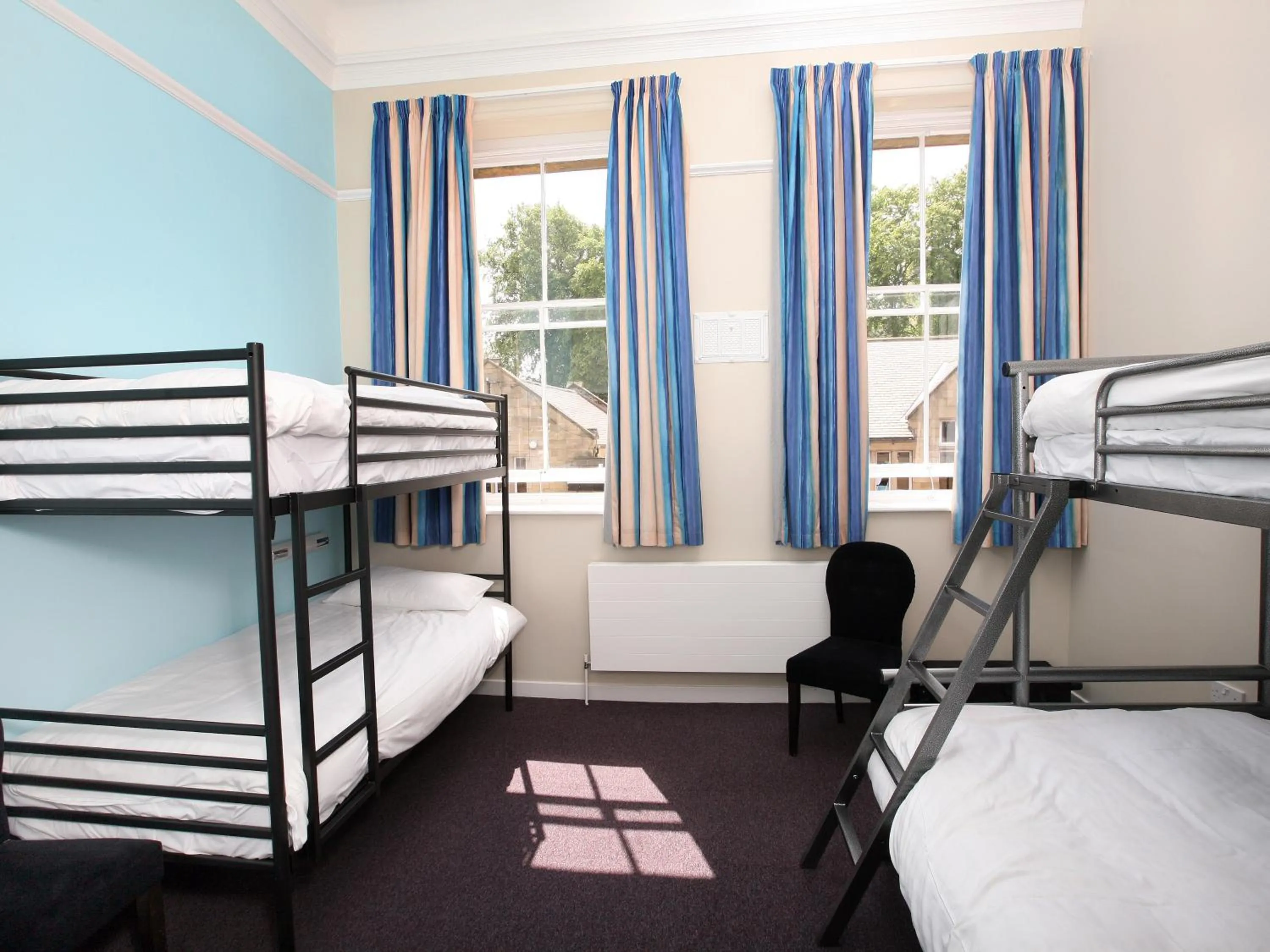 Bed in YHA Alnwick - Partner