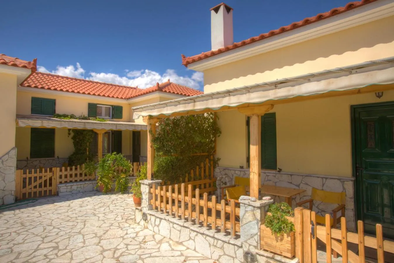 Property building in FOUFAS HOUSES