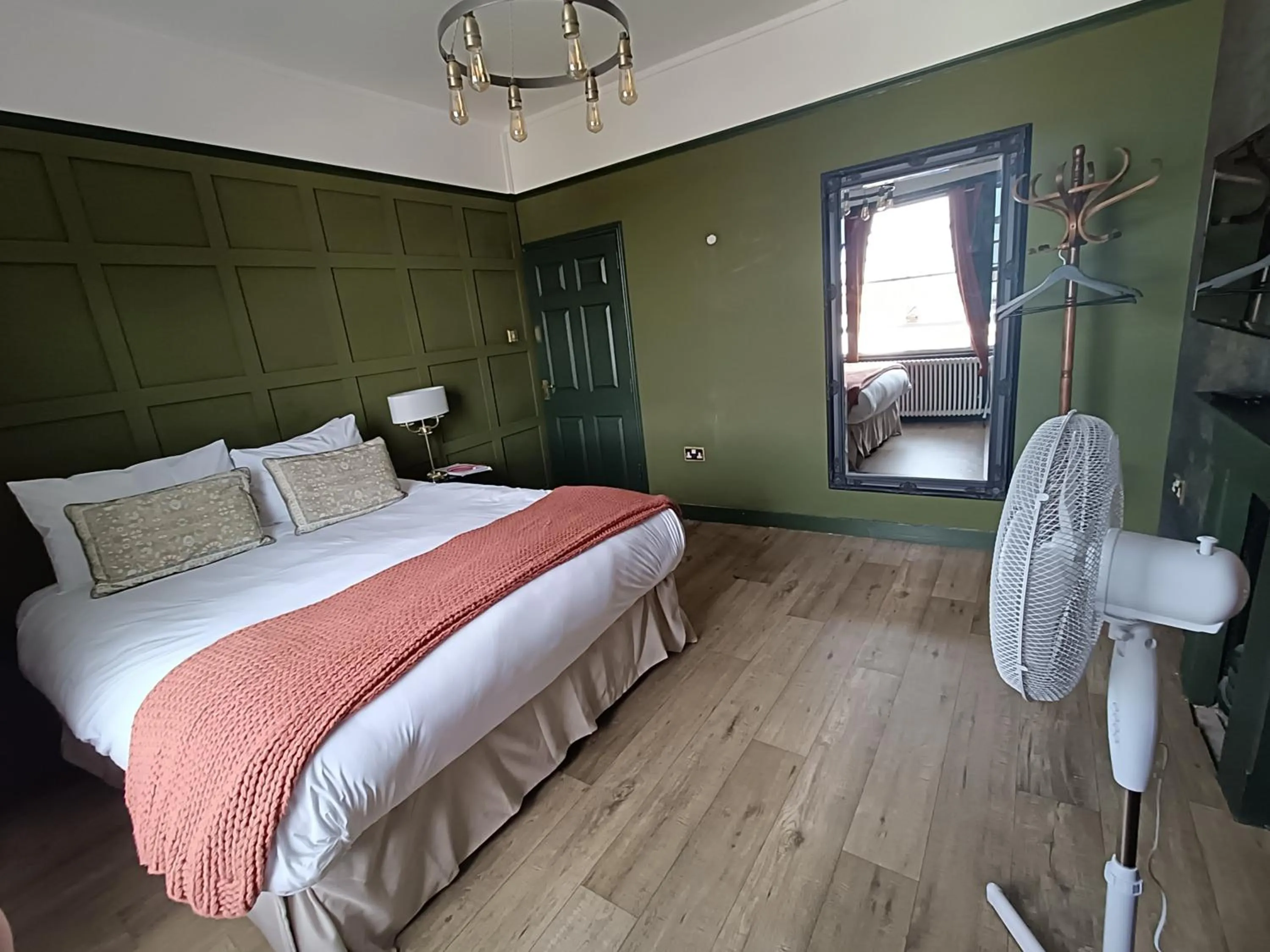 Bed in Rooms on The Prom