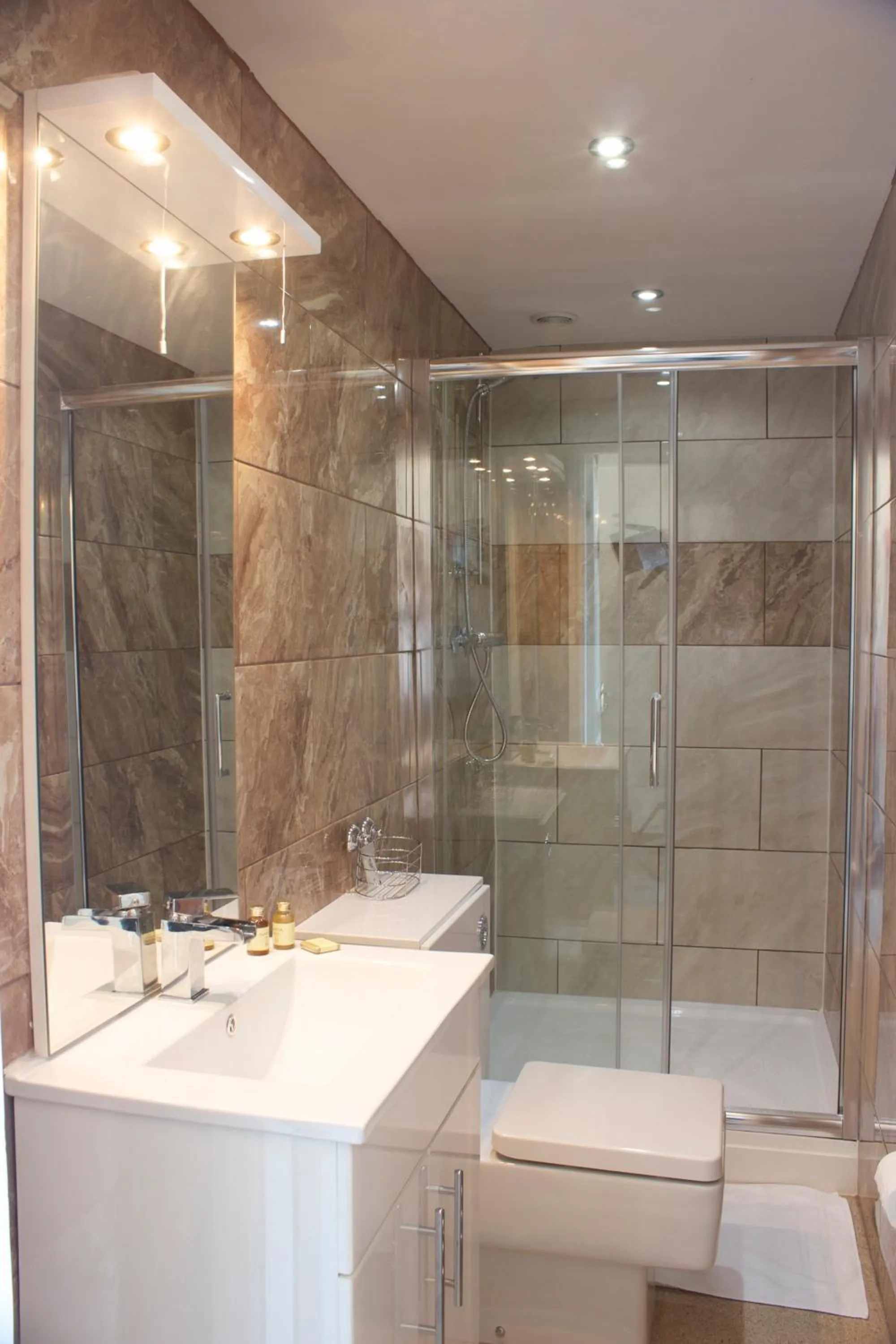 Bedroom in Rooms on The Prom