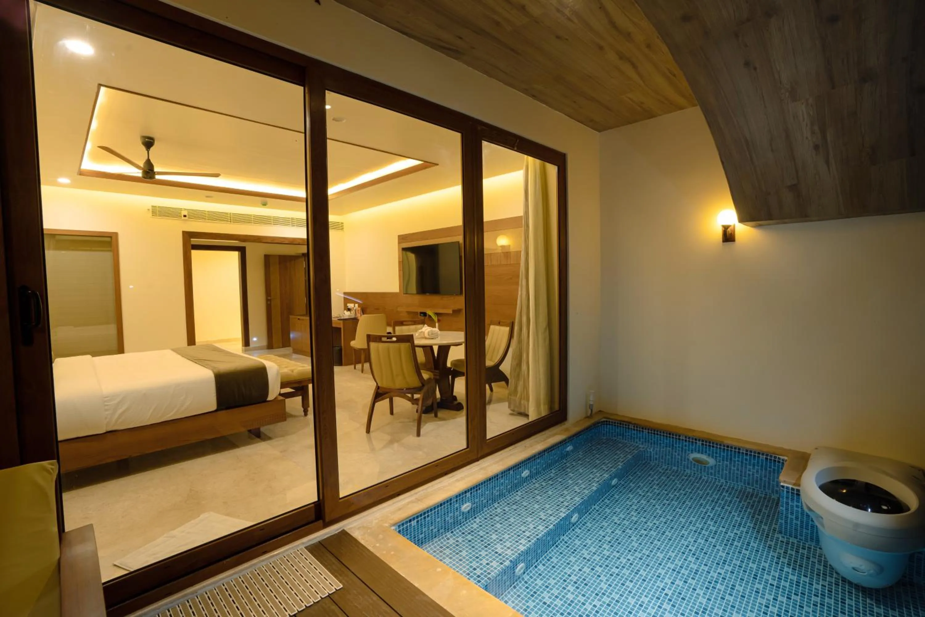 Bedroom, Bed in Annai Resorts & Spa