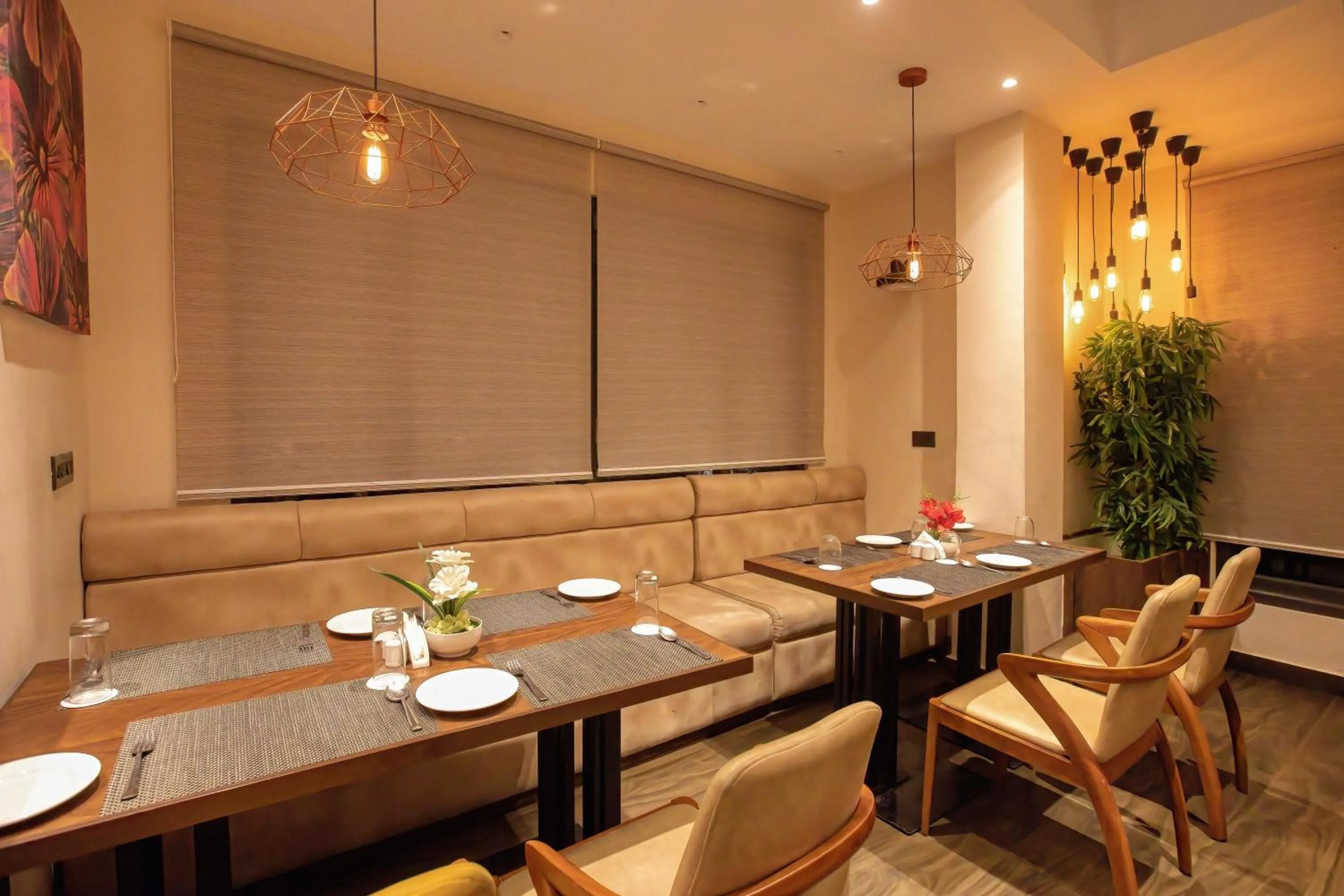 Restaurant/places to eat in Udaan Olive Hotel & Spa, Pelling