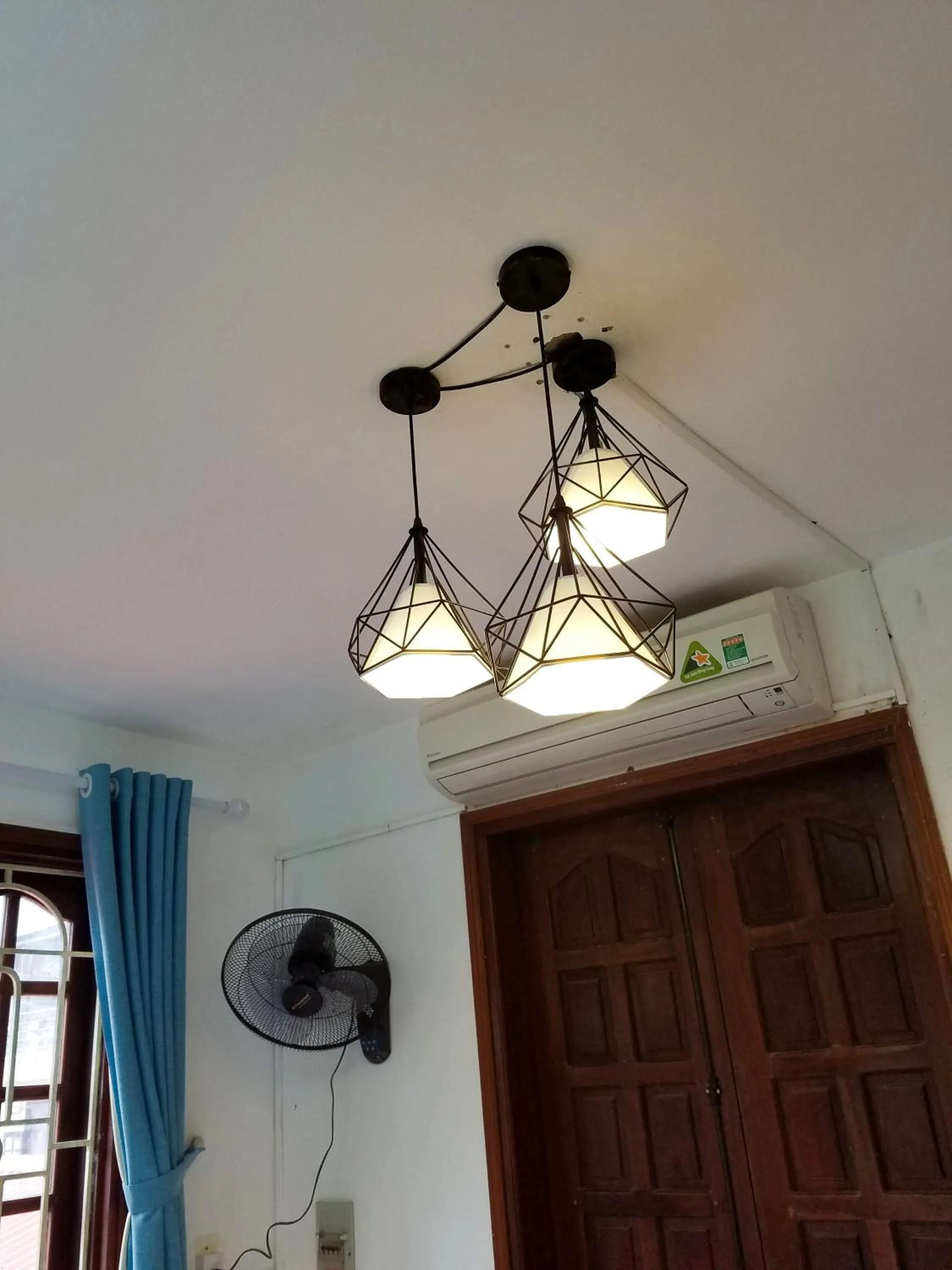 fireplace in Hanowood Homestay