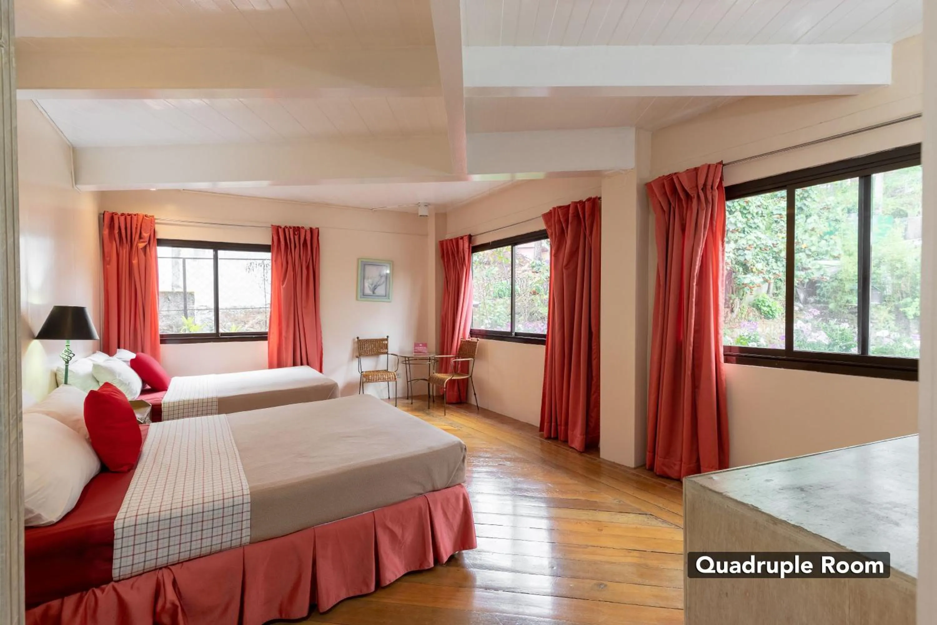 Bed in South Drive Baguio Manor