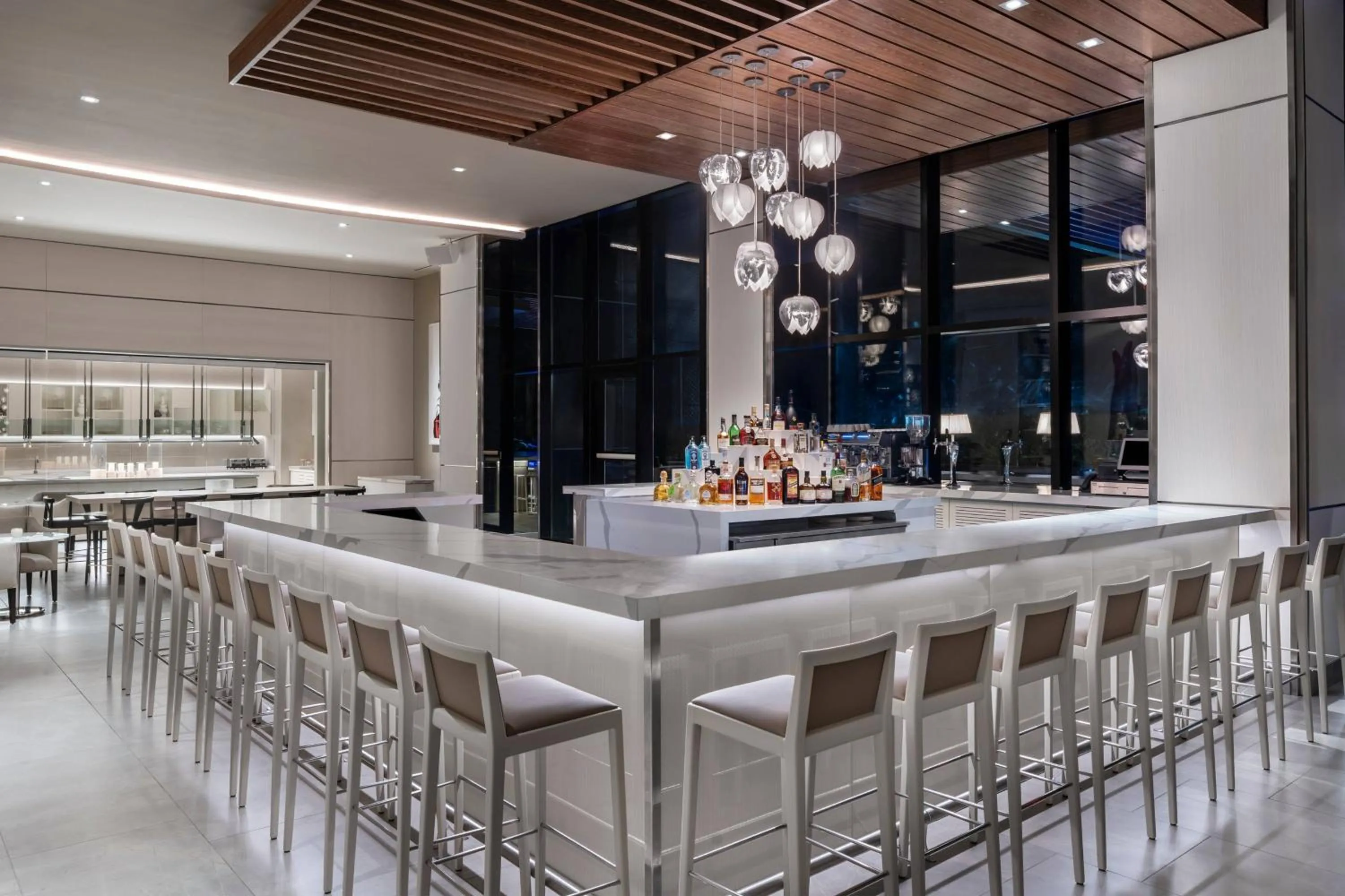 Lounge or bar in AC Hotel by Marriott Kingston, Jamaica