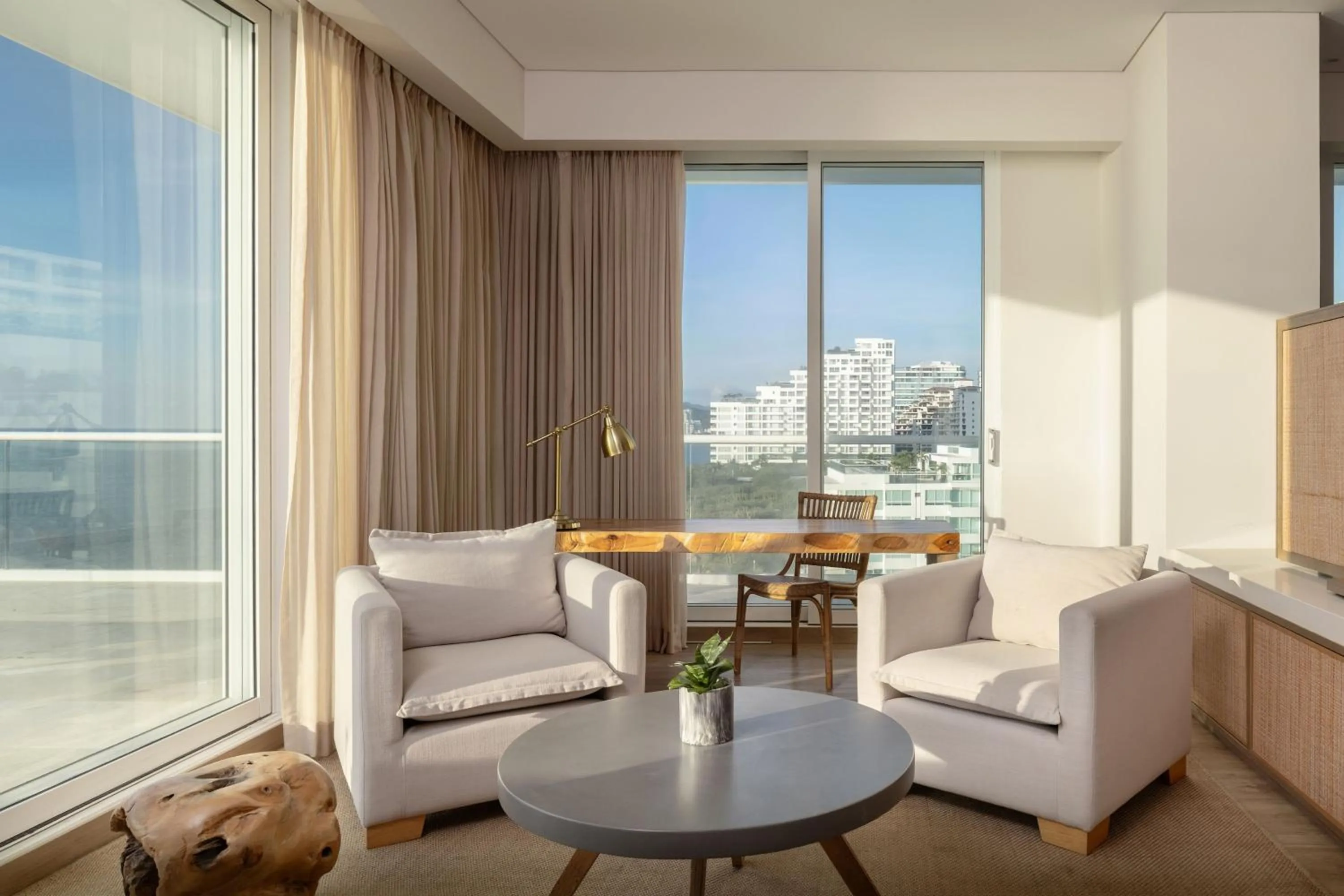 Living room in Santa Marta Marriott Resort Playa Dormida