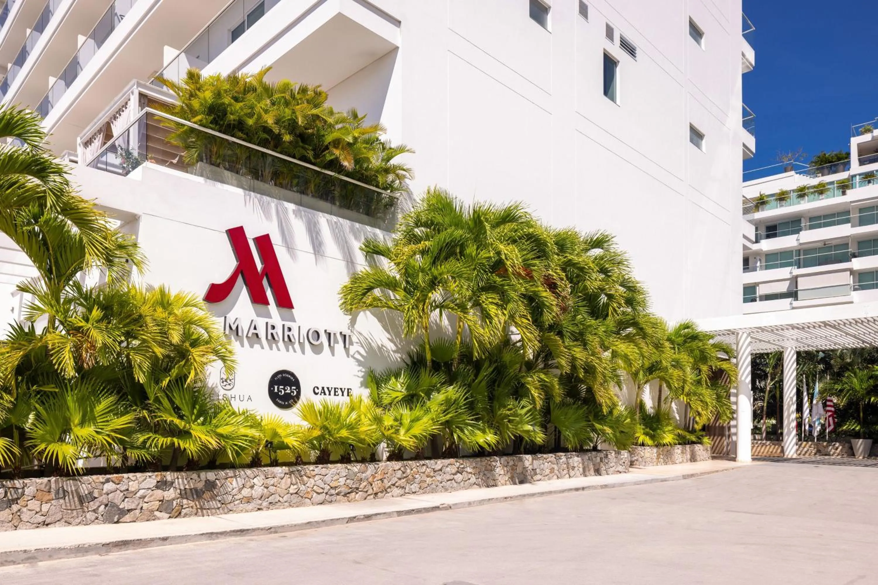 Property building in Santa Marta Marriott Resort Playa Dormida