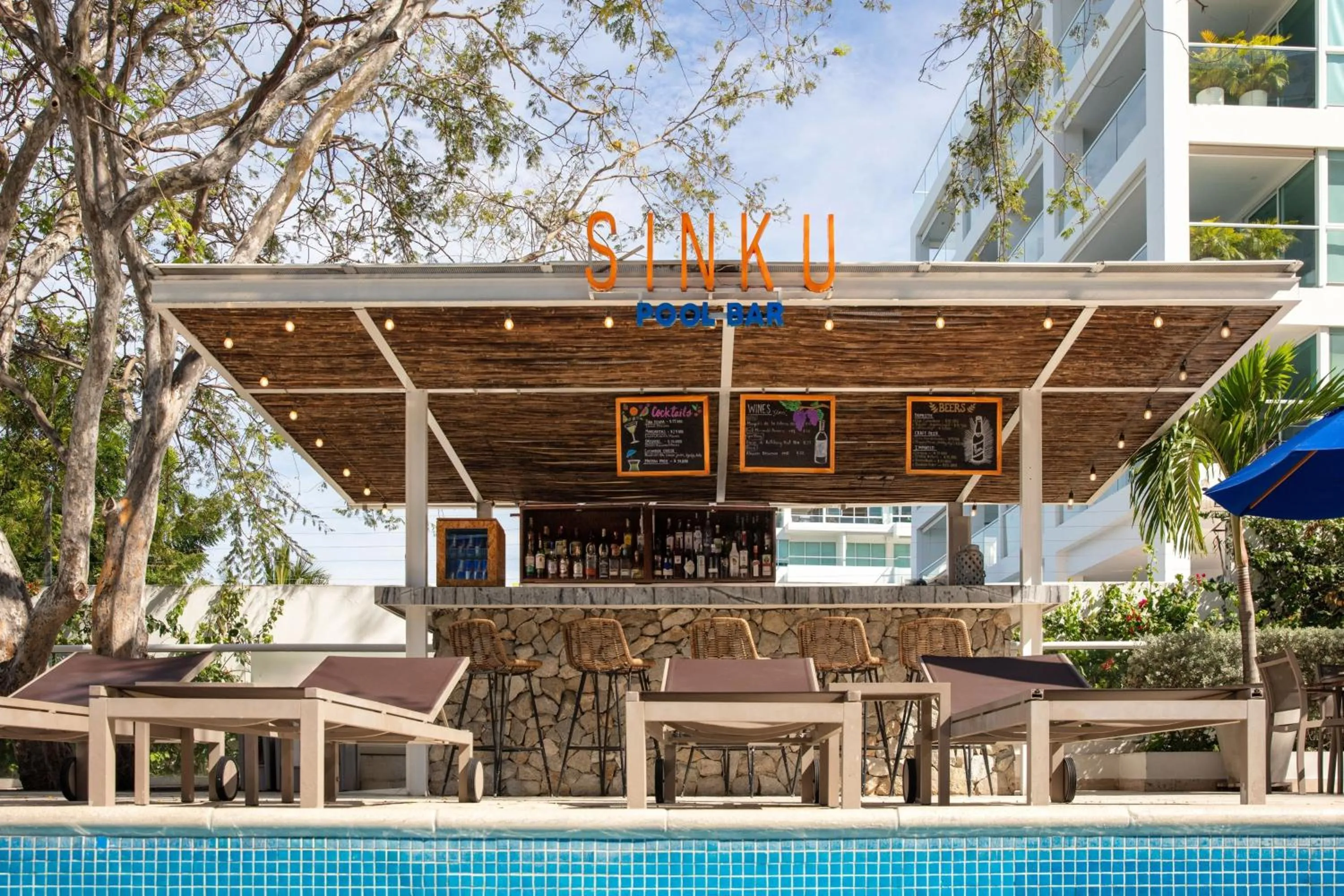Swimming pool in Santa Marta Marriott Resort Playa Dormida