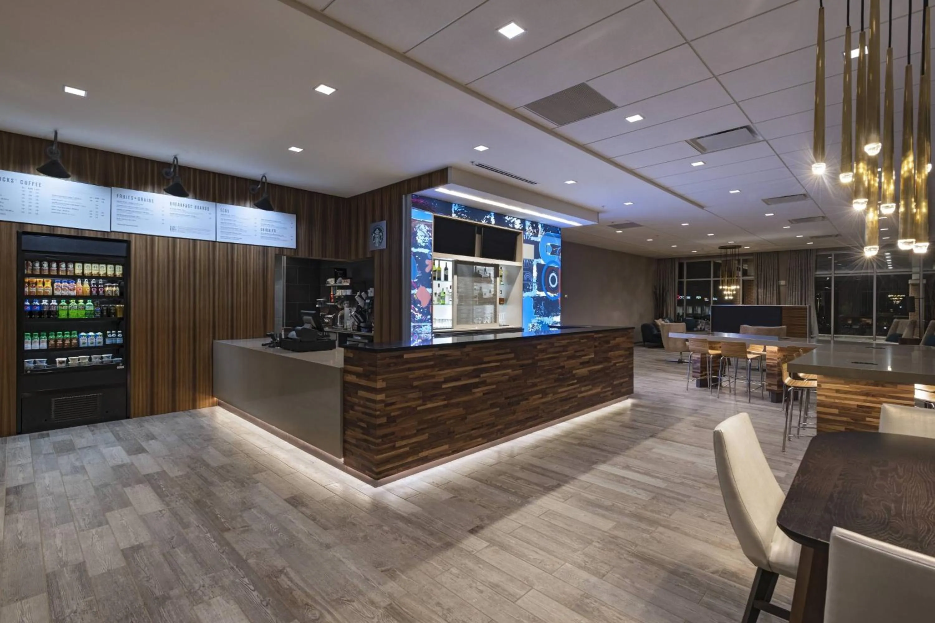 Restaurant/places to eat in Courtyard St. Louis Brentwood