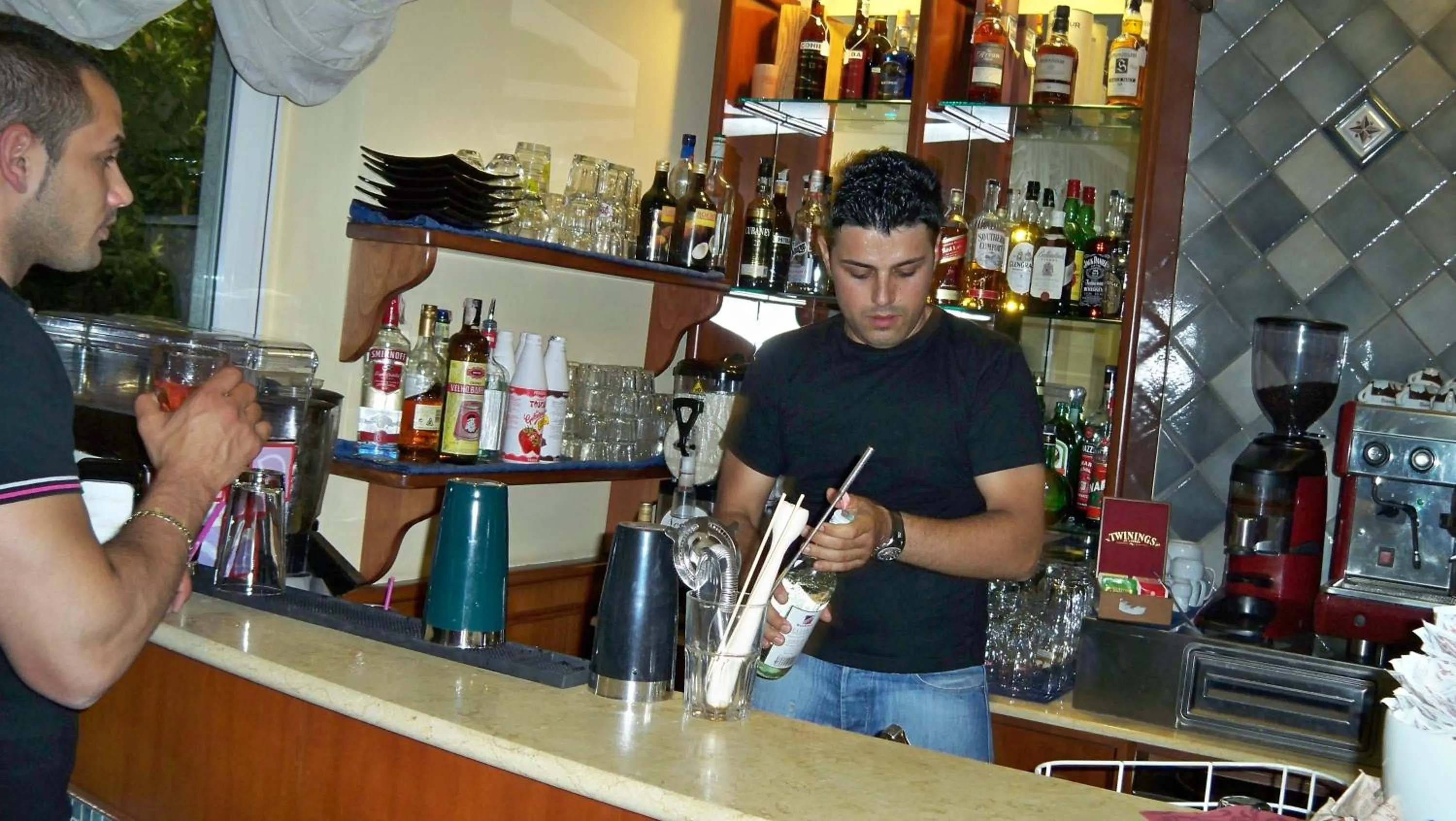 Drinks in Zefiro Residence