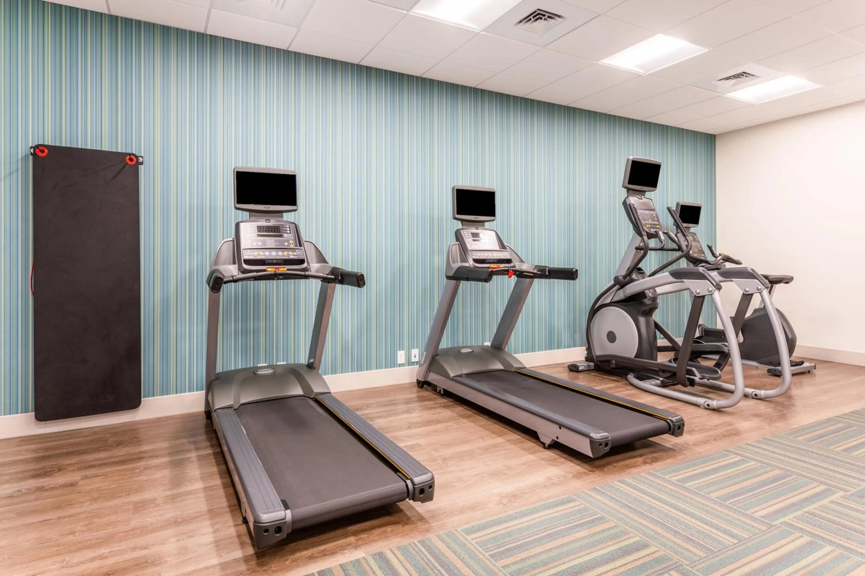 Spa and wellness centre/facilities in Holiday Inn Express & Suites - Ottawa by IHG