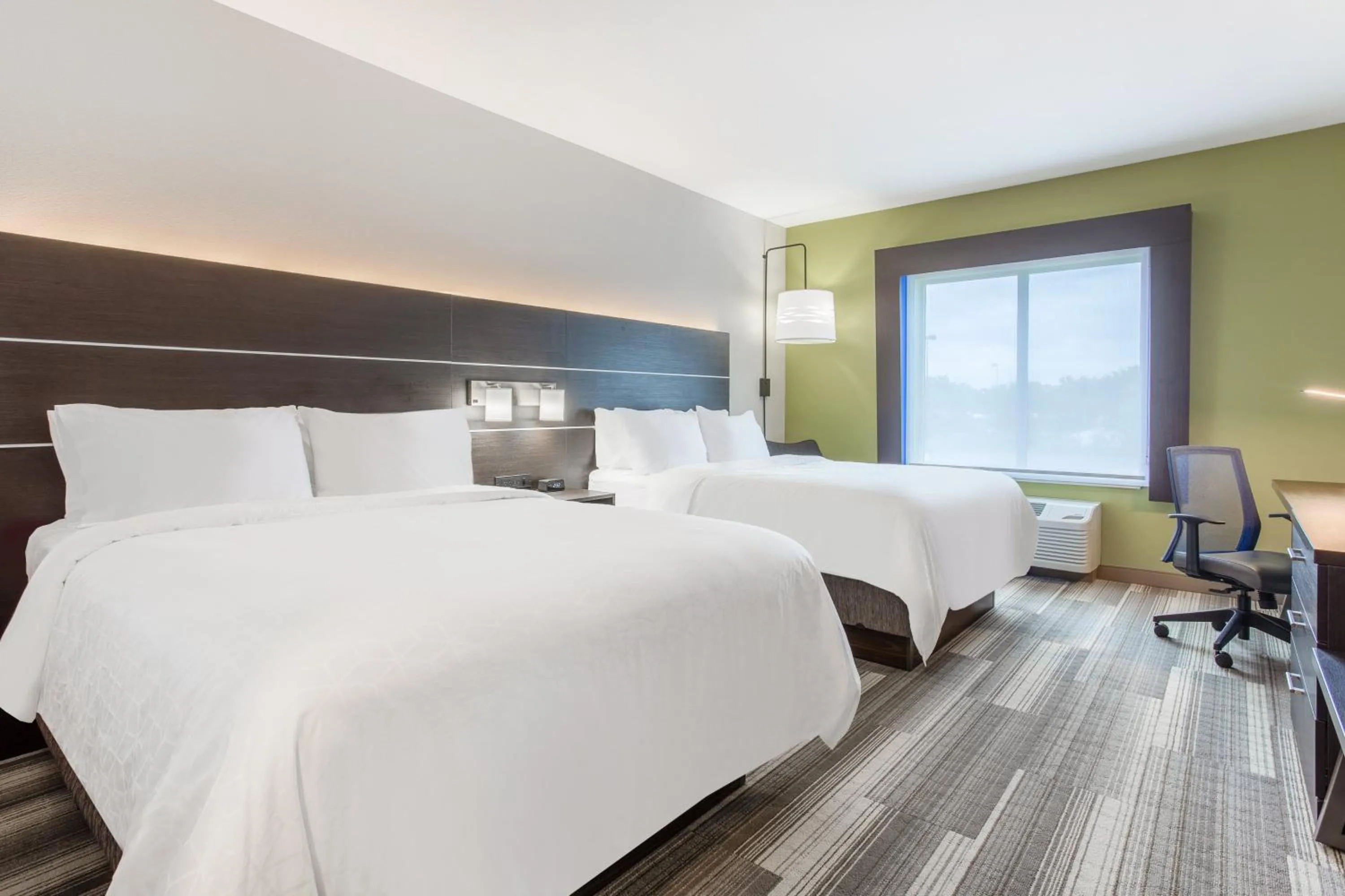 Photo of the whole room, Bed in Holiday Inn Express & Suites - Ottawa by IHG
