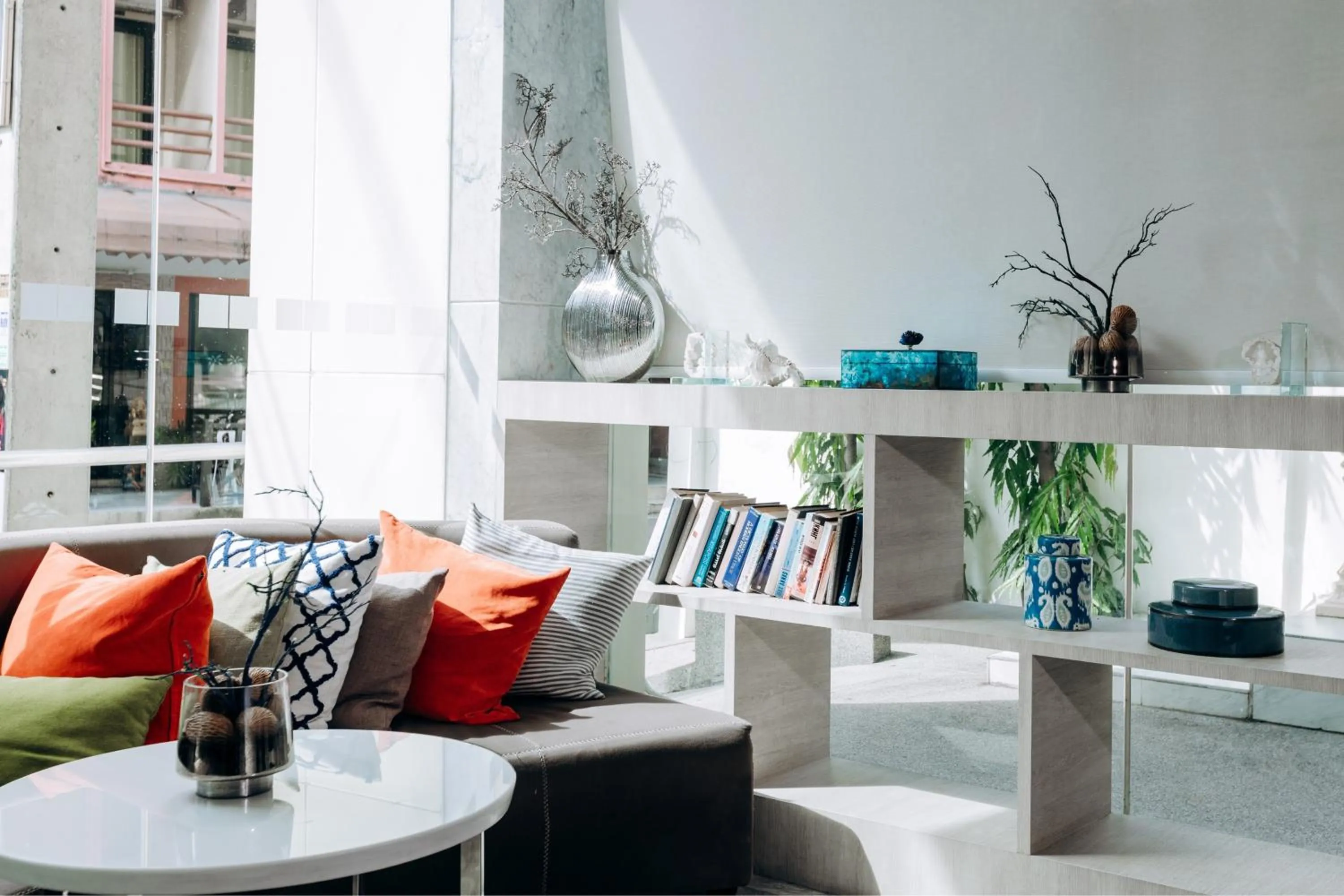 Lobby or reception in Holiday Inn Express Pattaya Central by IHG