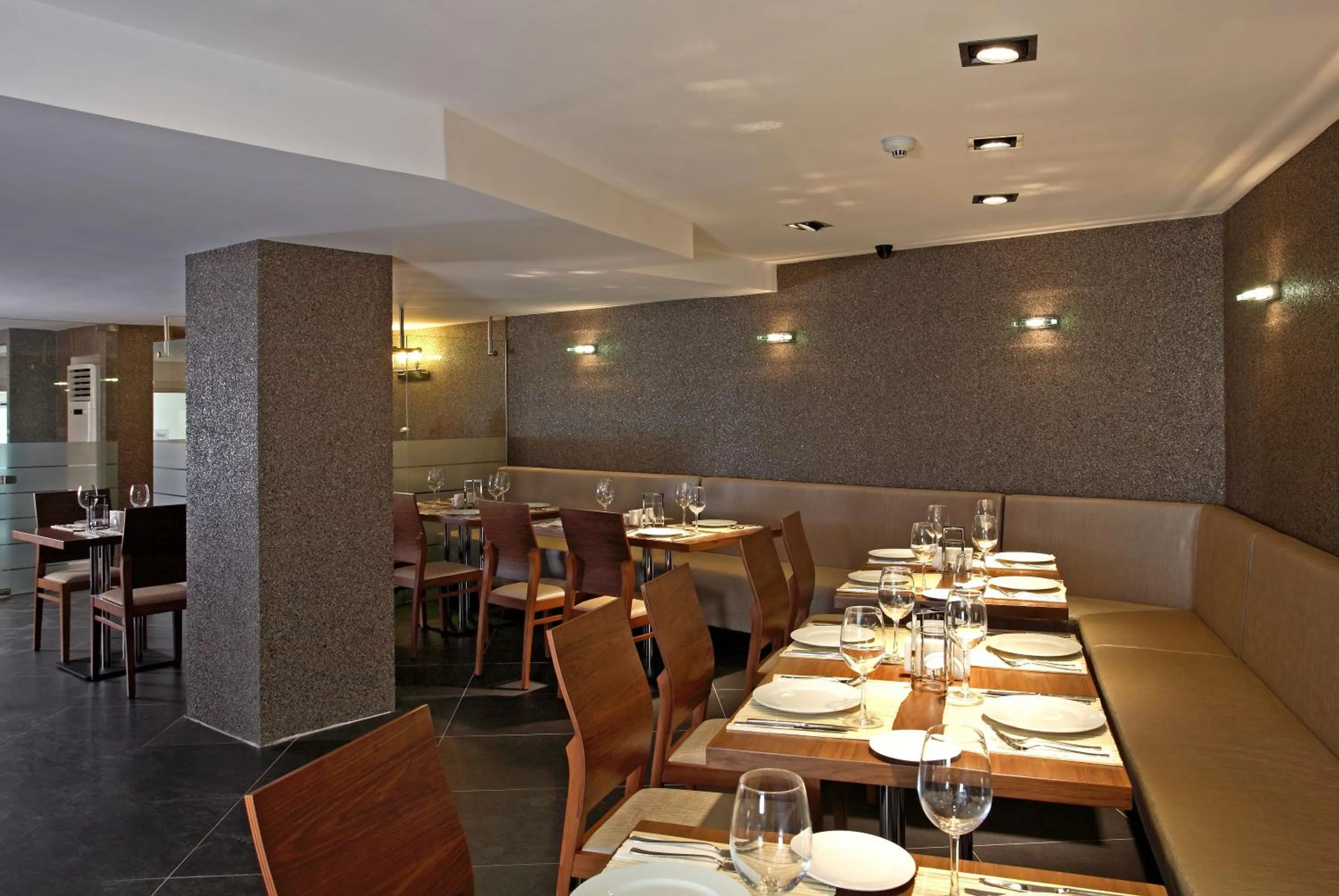 Restaurant/Places to Eat in Hotel Polatdemir