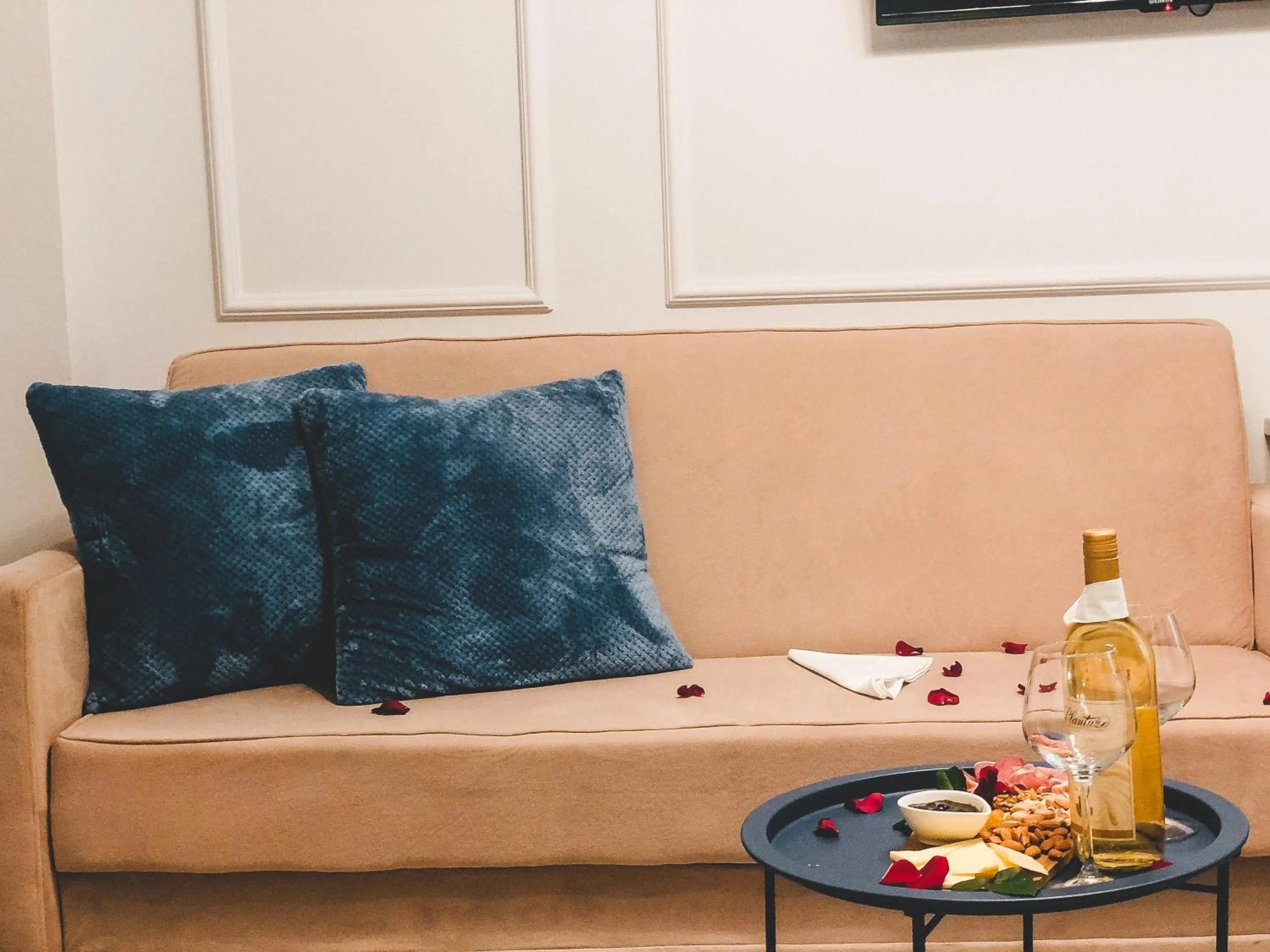 Property building in Promenade Hotel