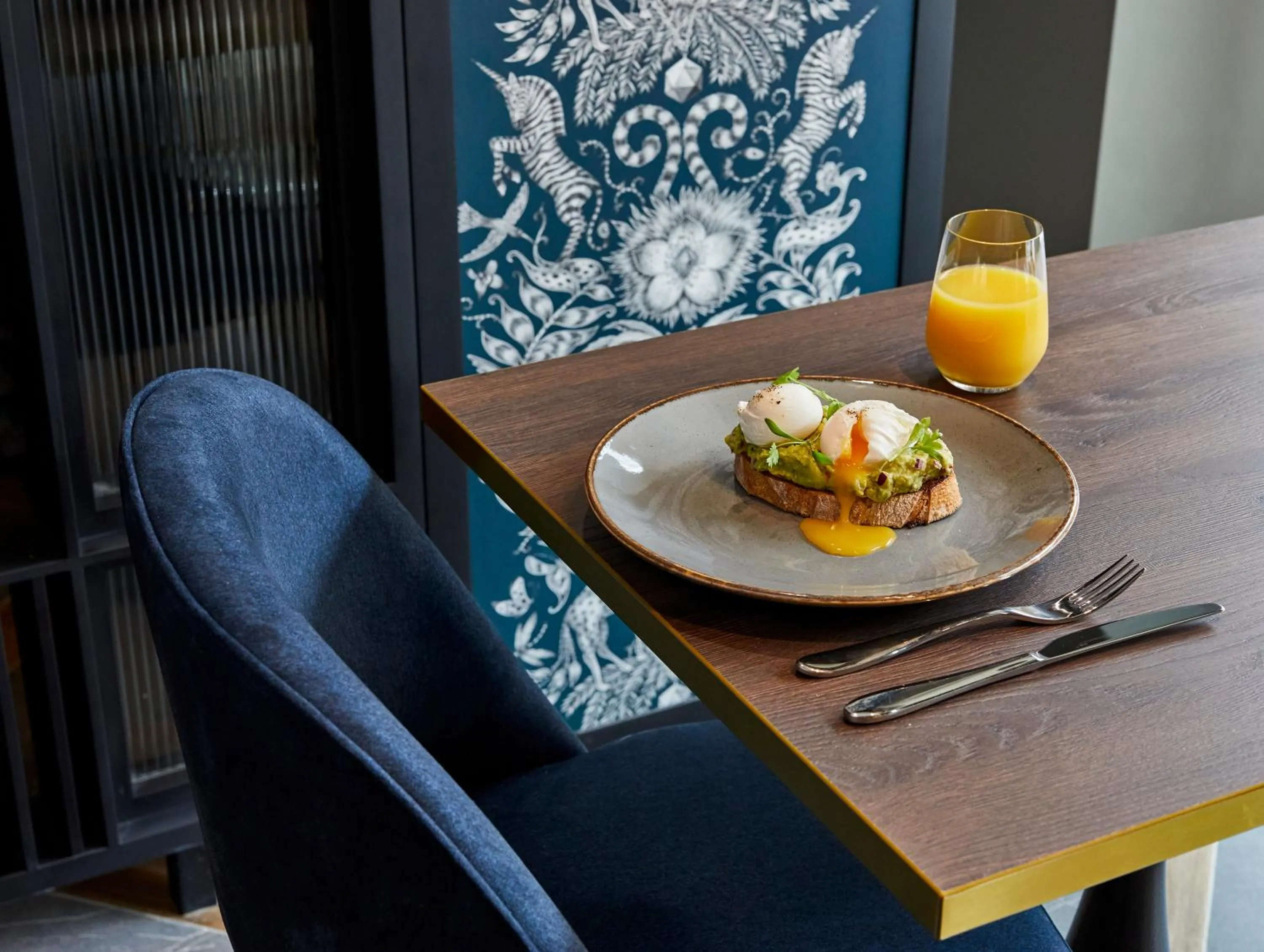 Food and drinks in Hotel Indigo - Chester by IHG