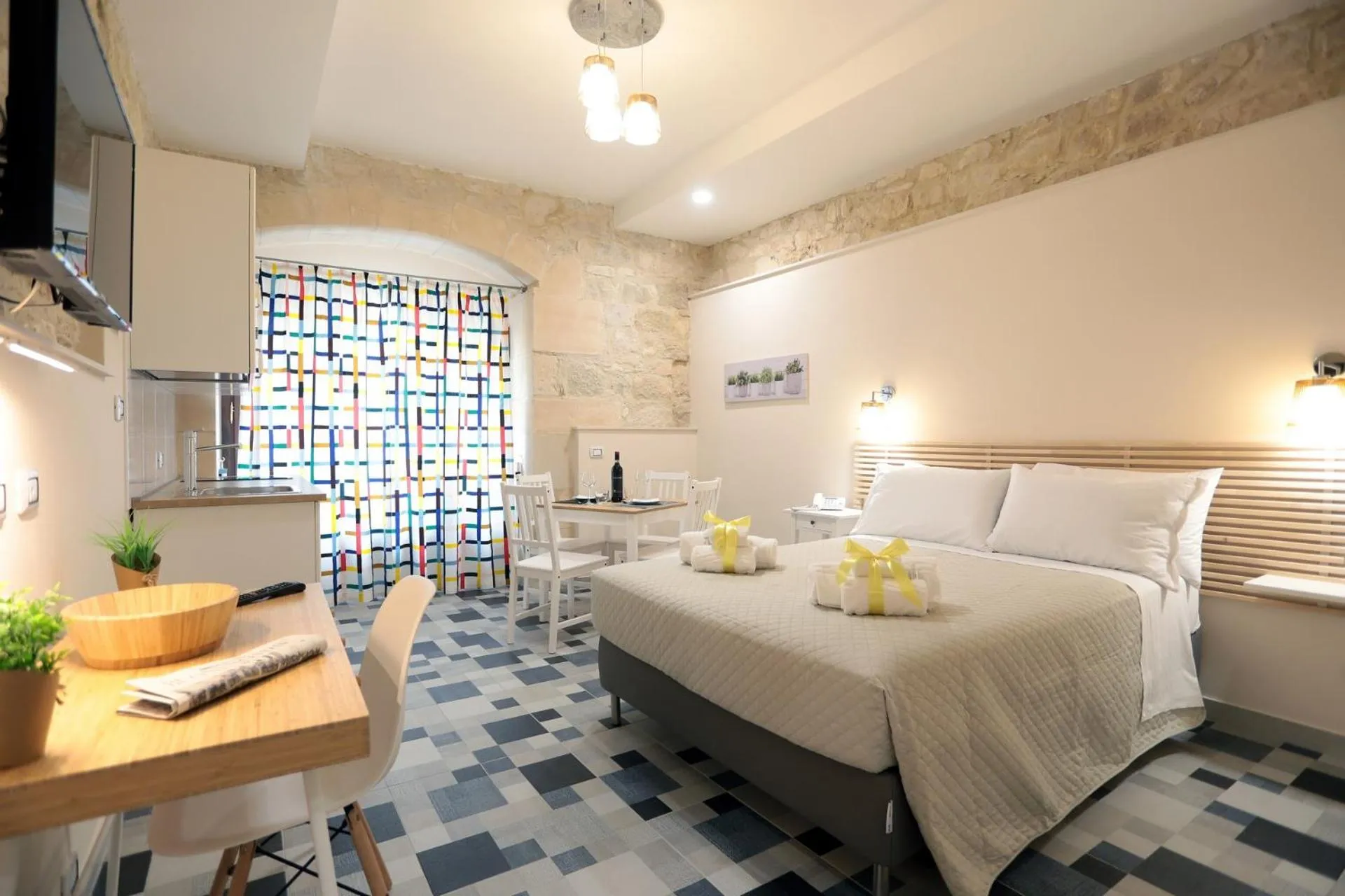 Kitchen or kitchenette, Bed in Boutique House Anna Franzò