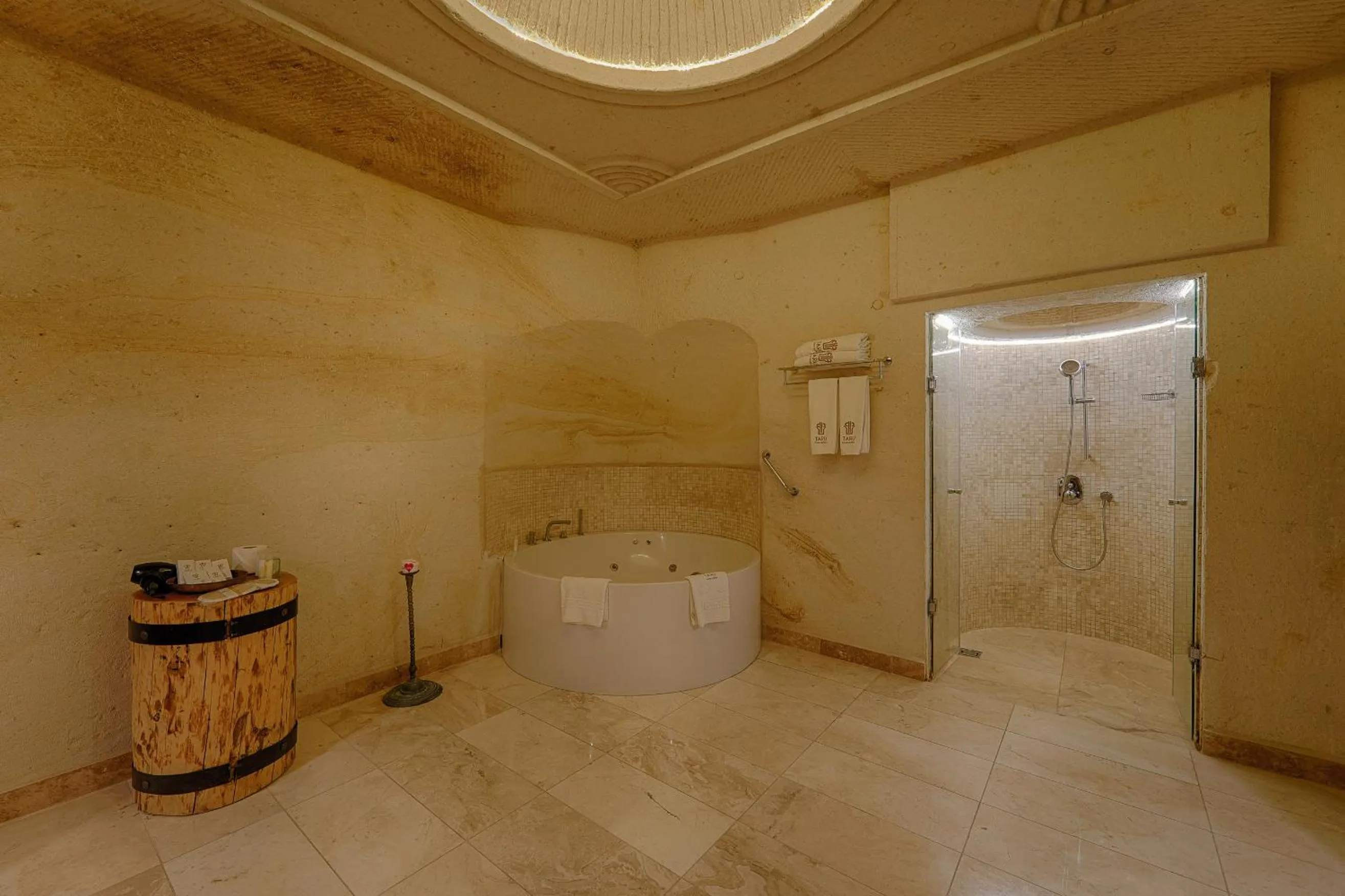 Bathroom in Taru Cave Suites
