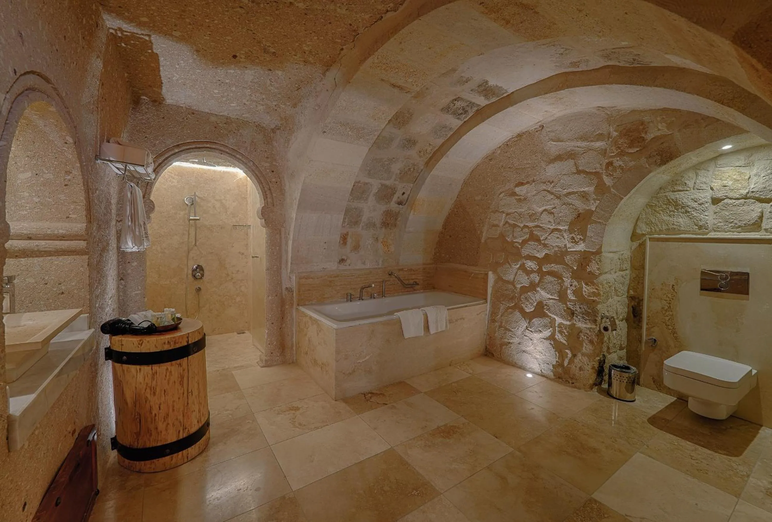 Bathroom in Taru Cave Suites