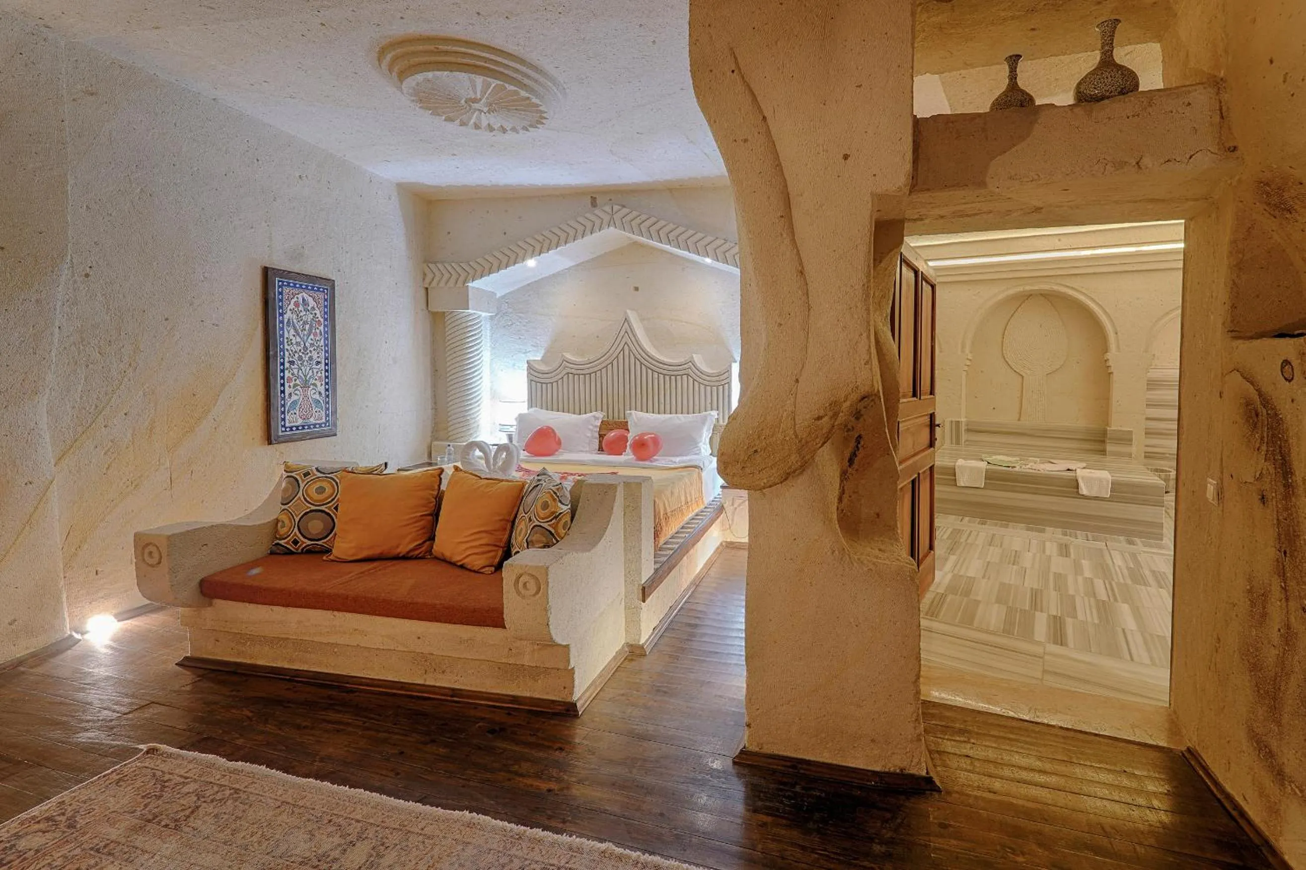 Bed in Taru Cave Suites